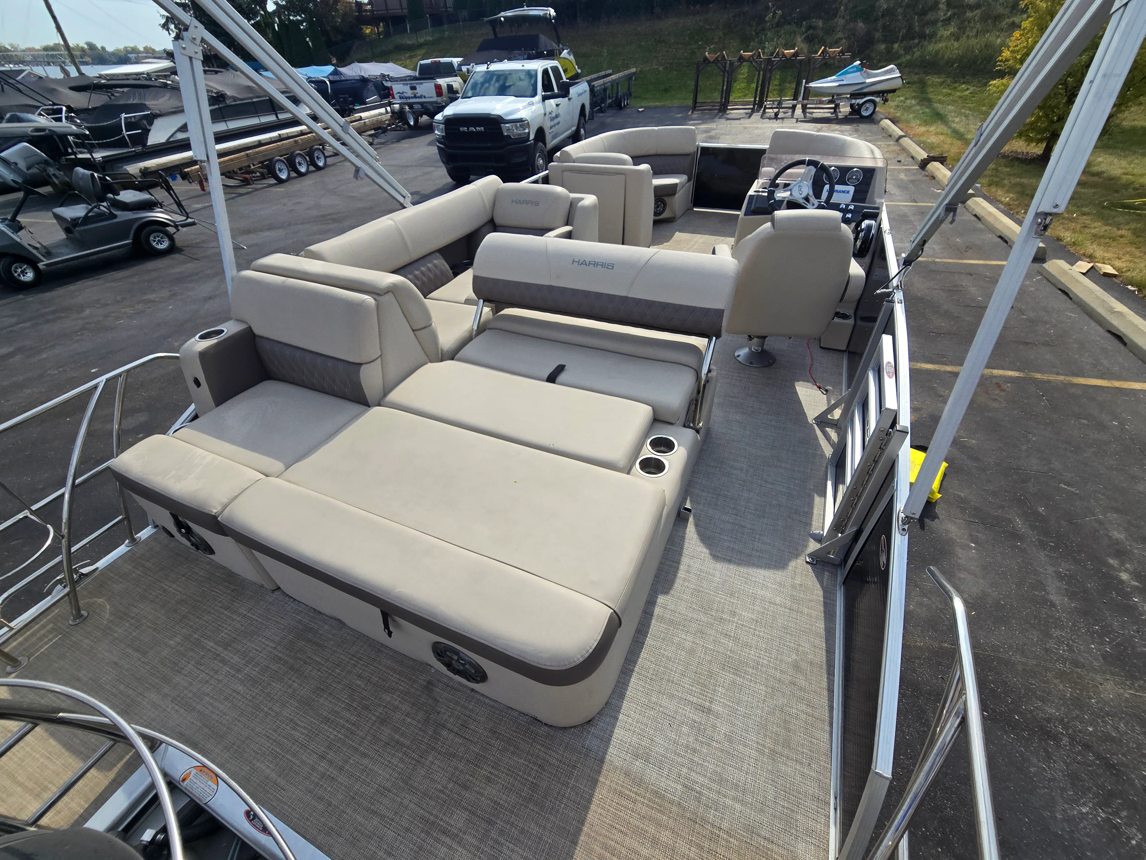 2021 Harris SUNLINER 210 Image Thumbnail #7