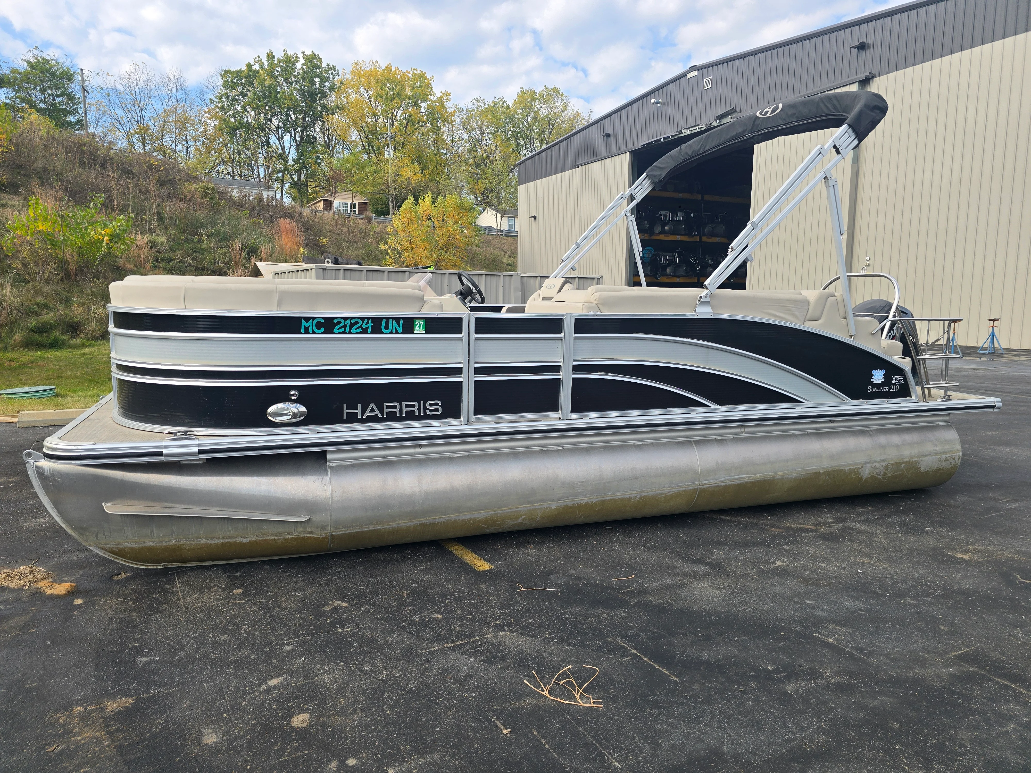 2021 Harris SUNLINER 210 Image Thumbnail #0