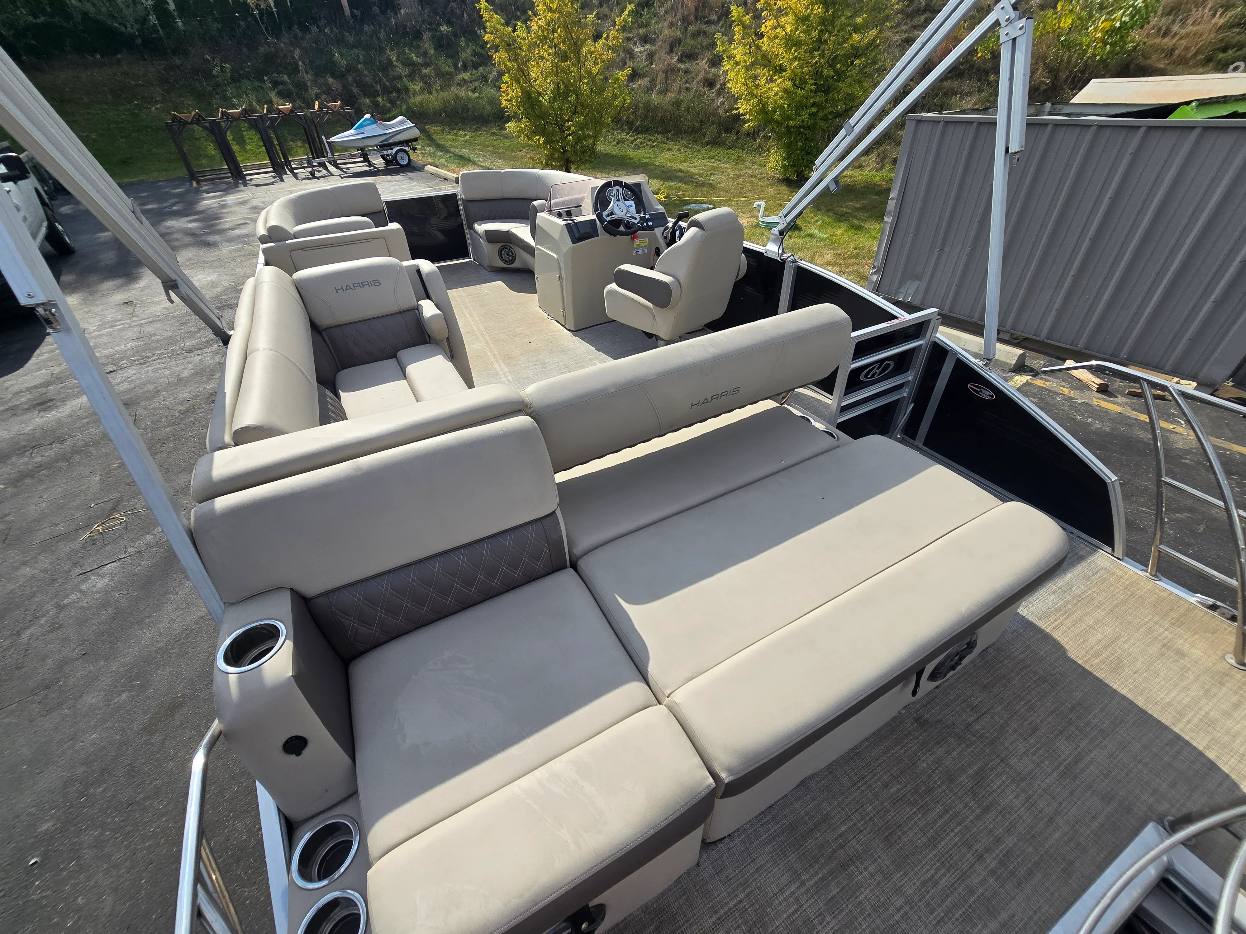 2021 Harris SUNLINER 210 Image Thumbnail #5