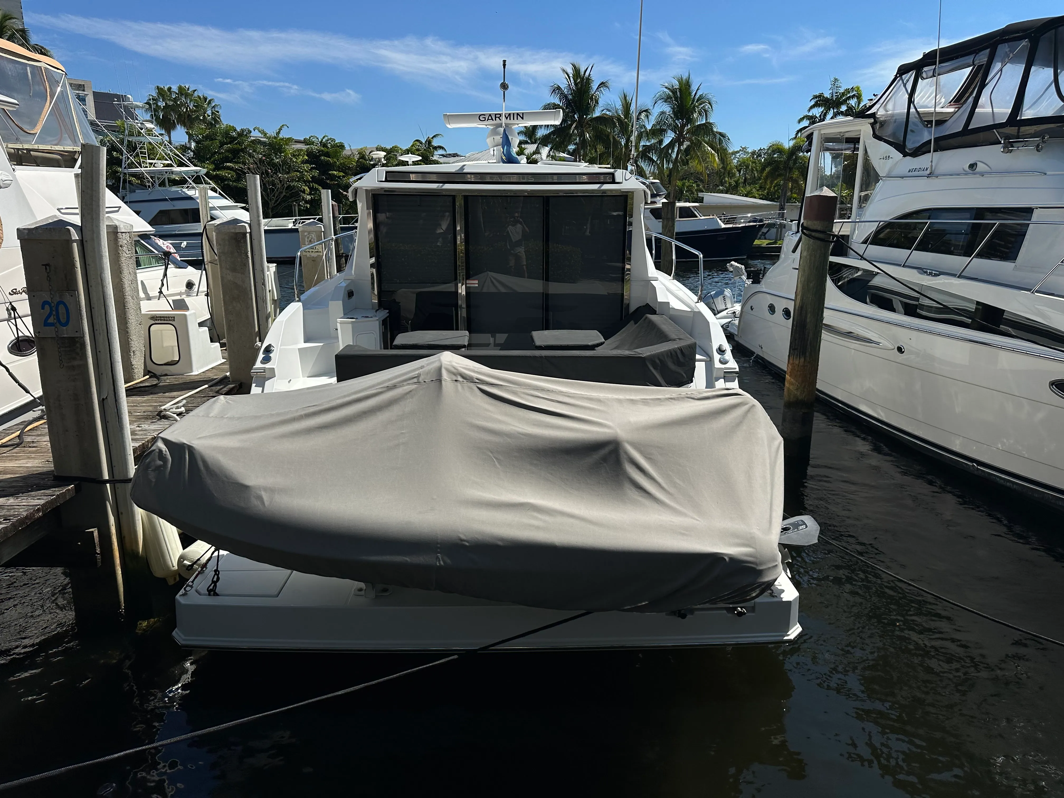 2023 Cruisers Yachts 42 CANTIUS Image Thumbnail #4