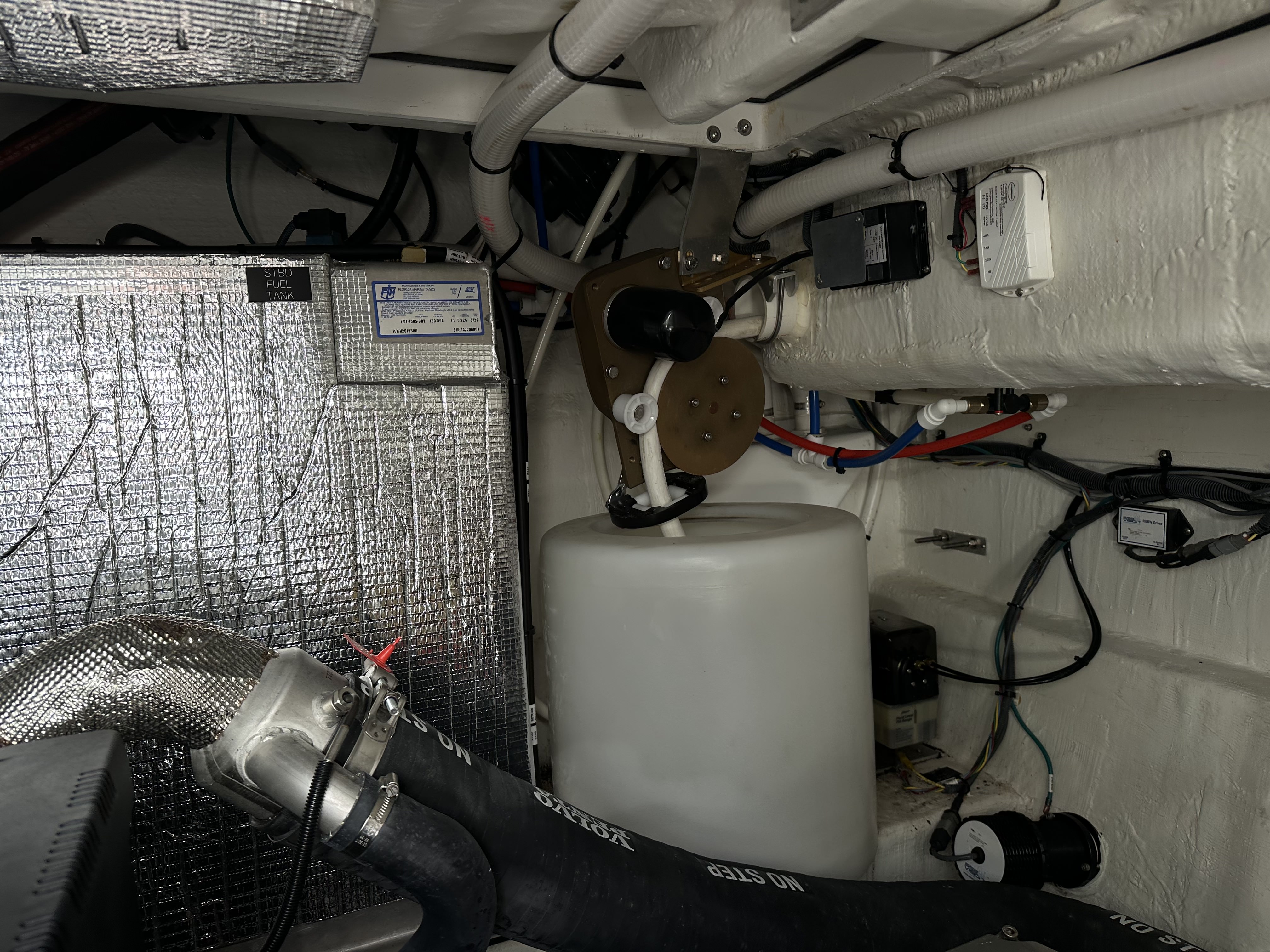 2023 Cruisers Yachts 42 CANTIUS Image Thumbnail #36