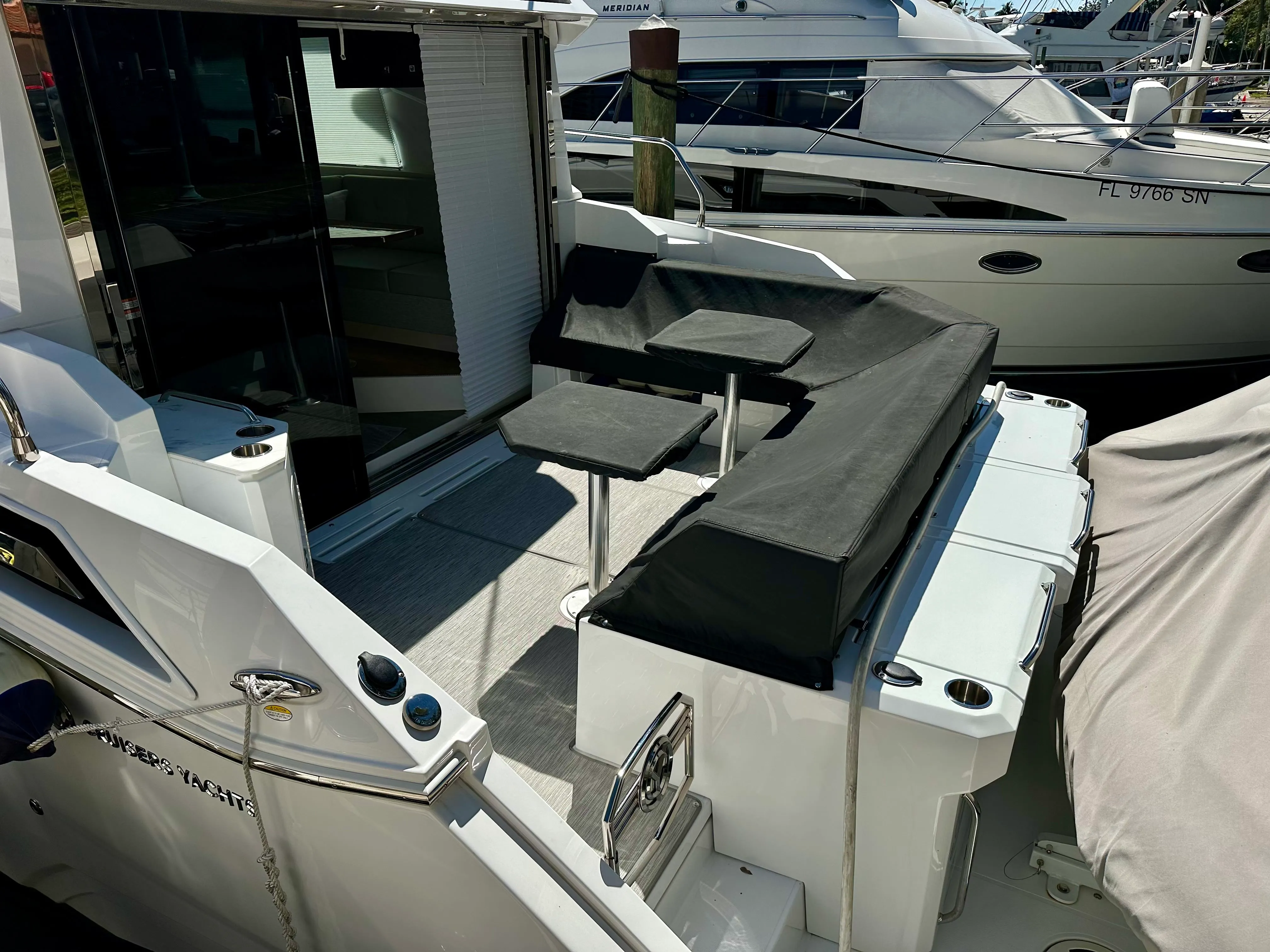2023 Cruisers Yachts 42 CANTIUS Image Thumbnail #27