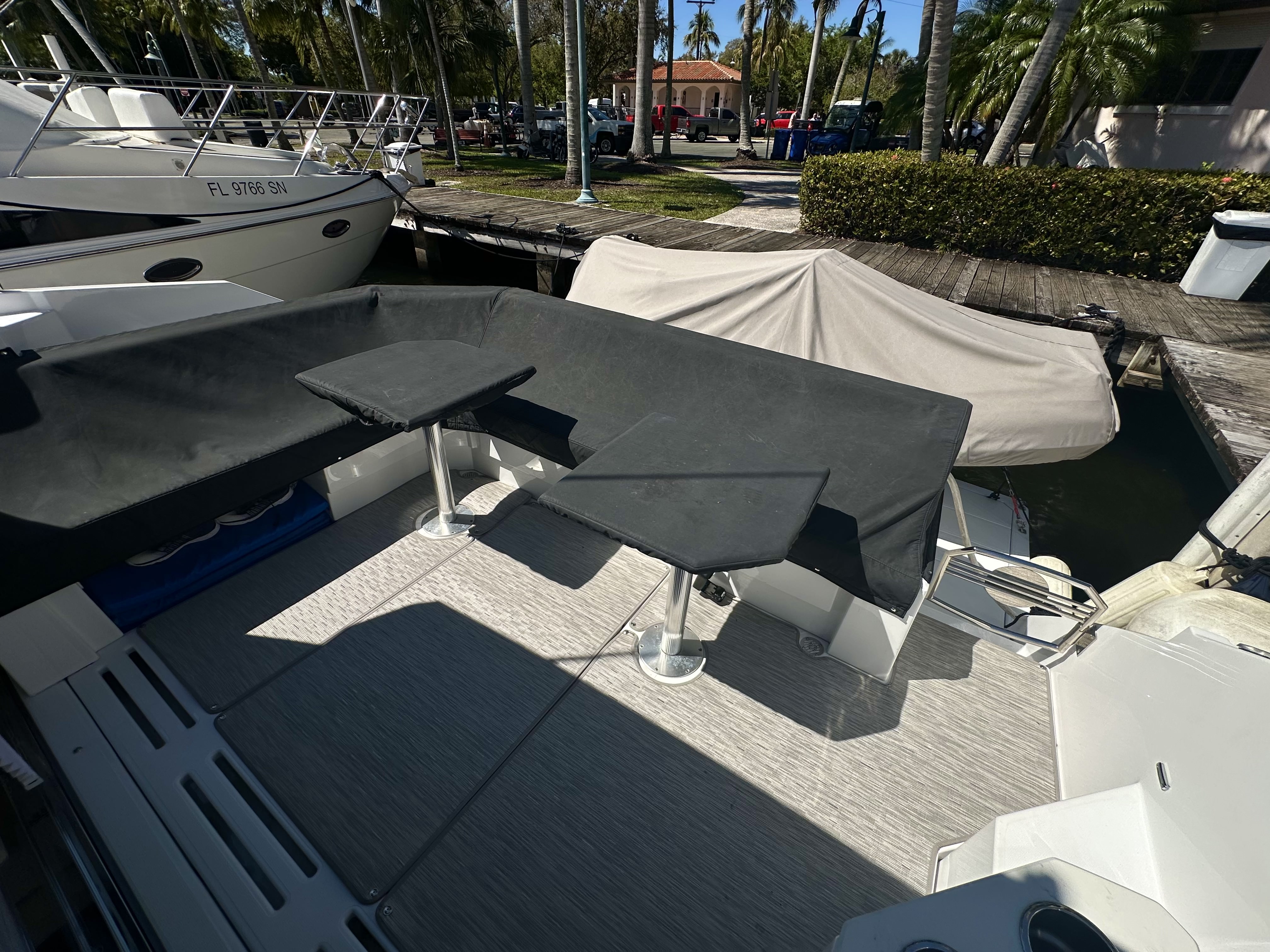 2023 Cruisers Yachts 42 CANTIUS Image Thumbnail #9