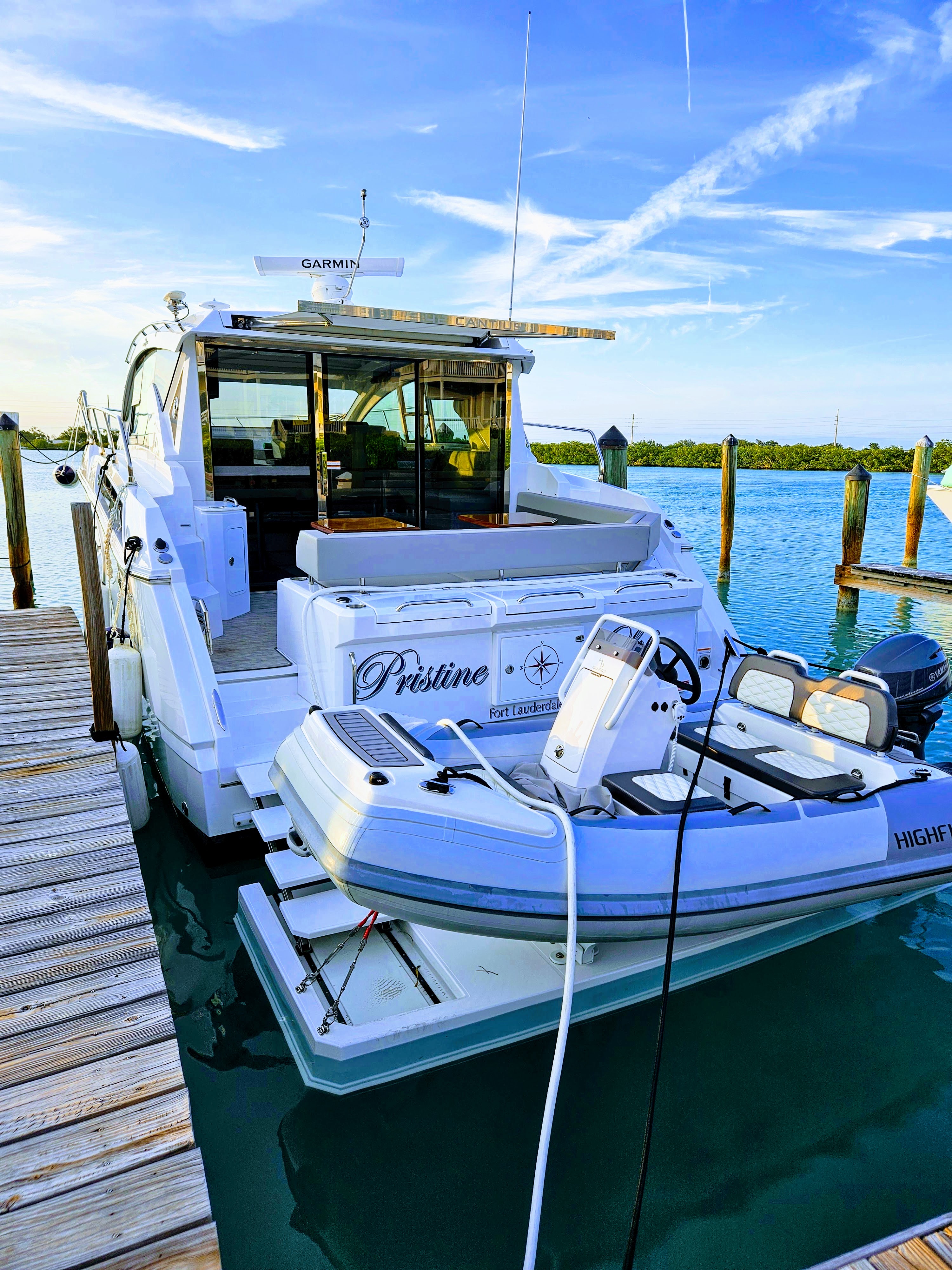 2023 Cruisers Yachts 42 CANTIUS Image Thumbnail #1