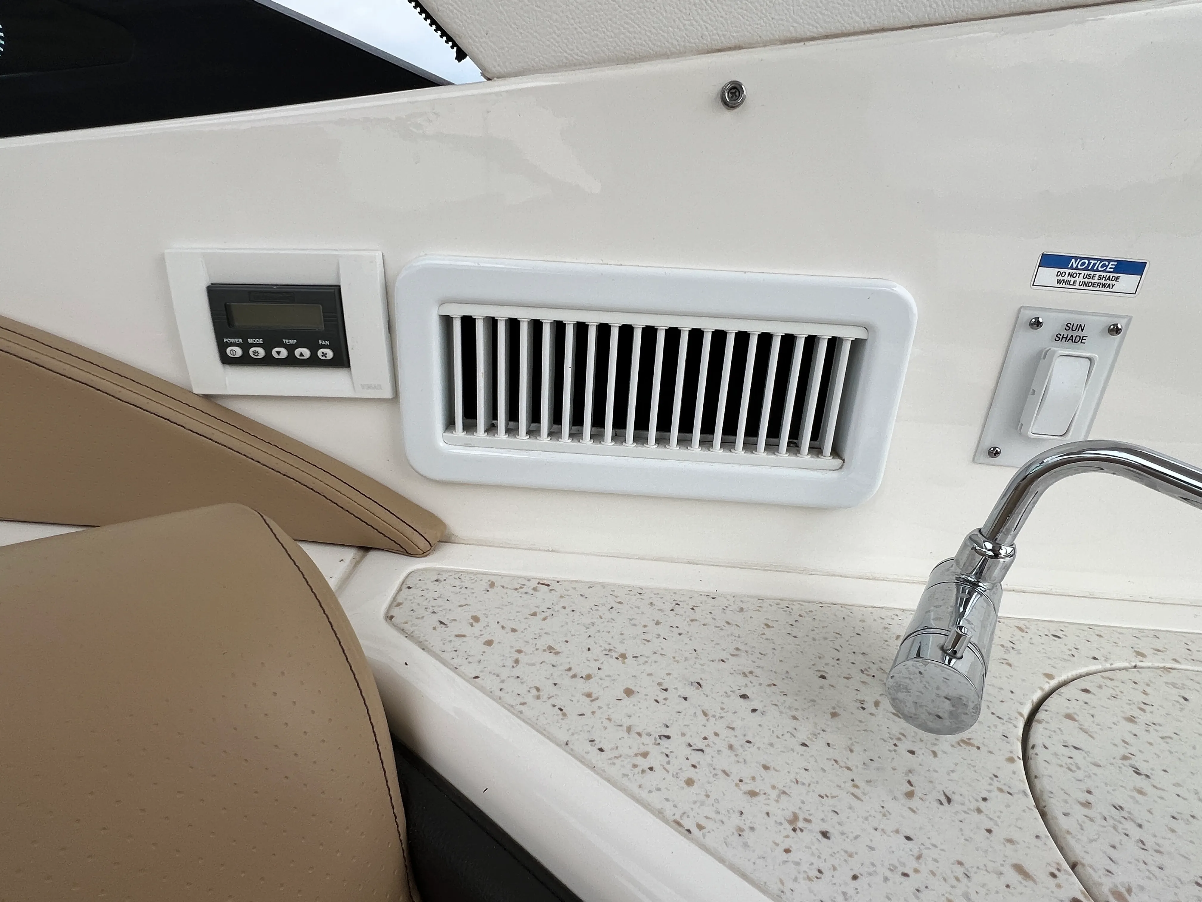 2020 Sea Ray 320 SUNDANCER Image Thumbnail #37