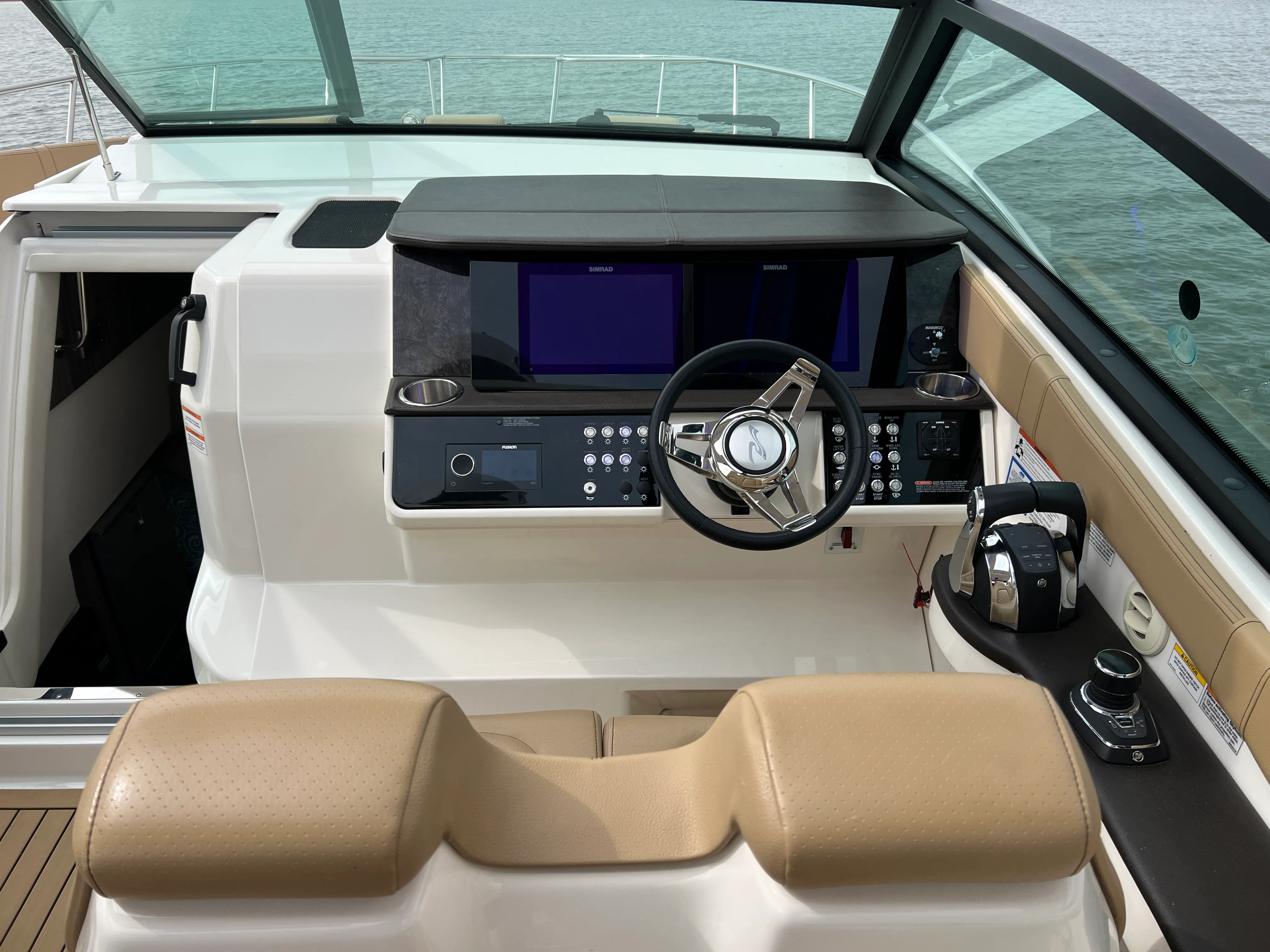 2020 Sea Ray 320 SUNDANCER Image Thumbnail #41