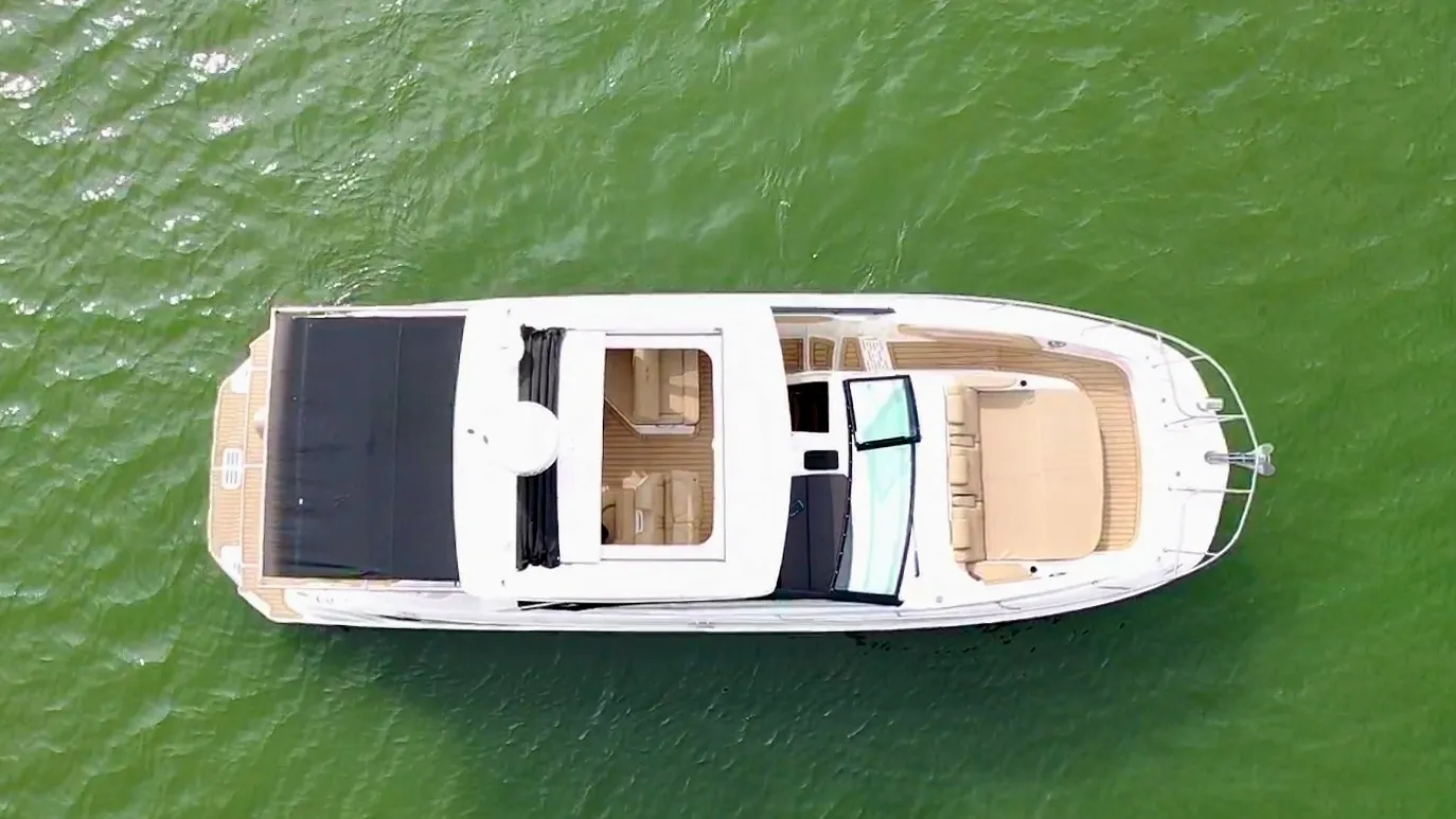 2020 Sea Ray 320 SUNDANCER Image Thumbnail #17