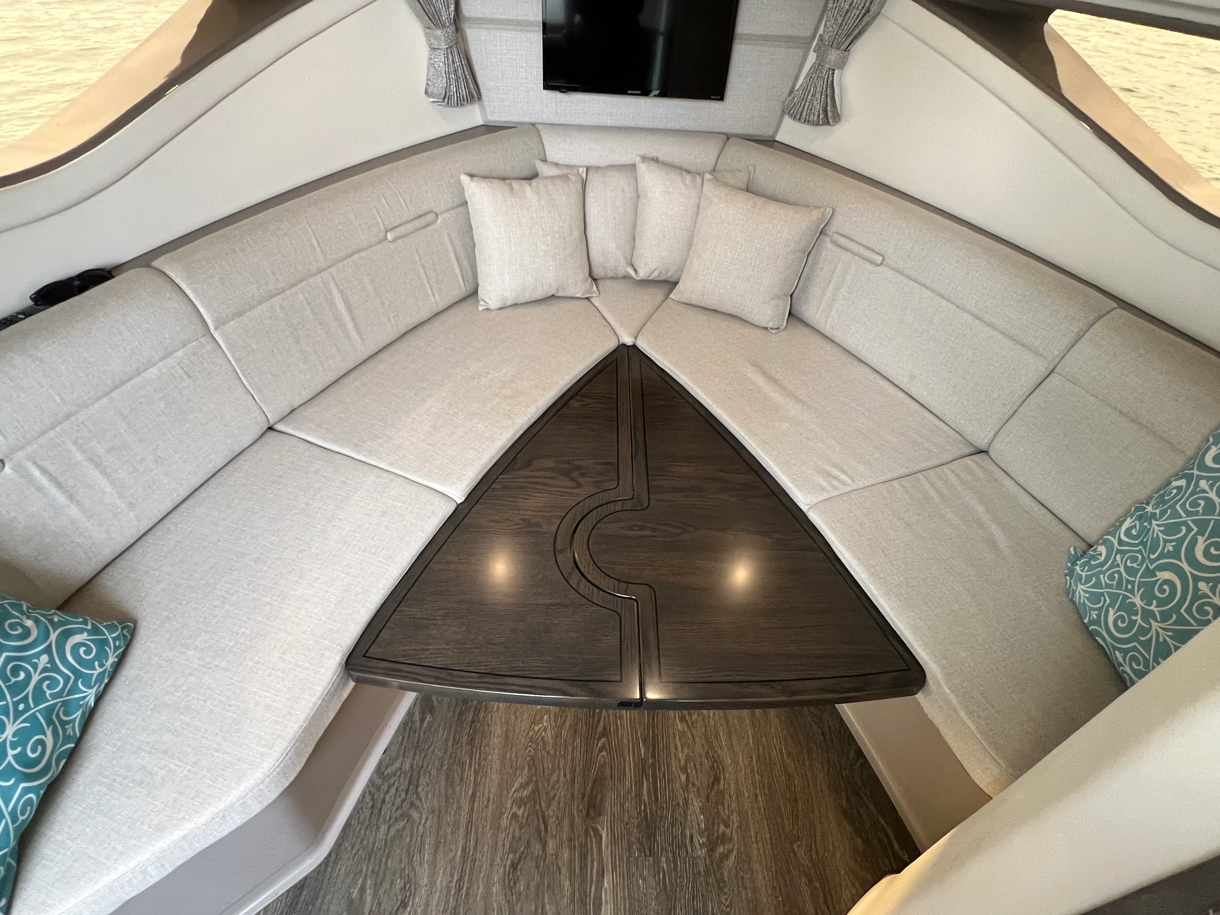 2020 Sea Ray 320 SUNDANCER Image Thumbnail #56