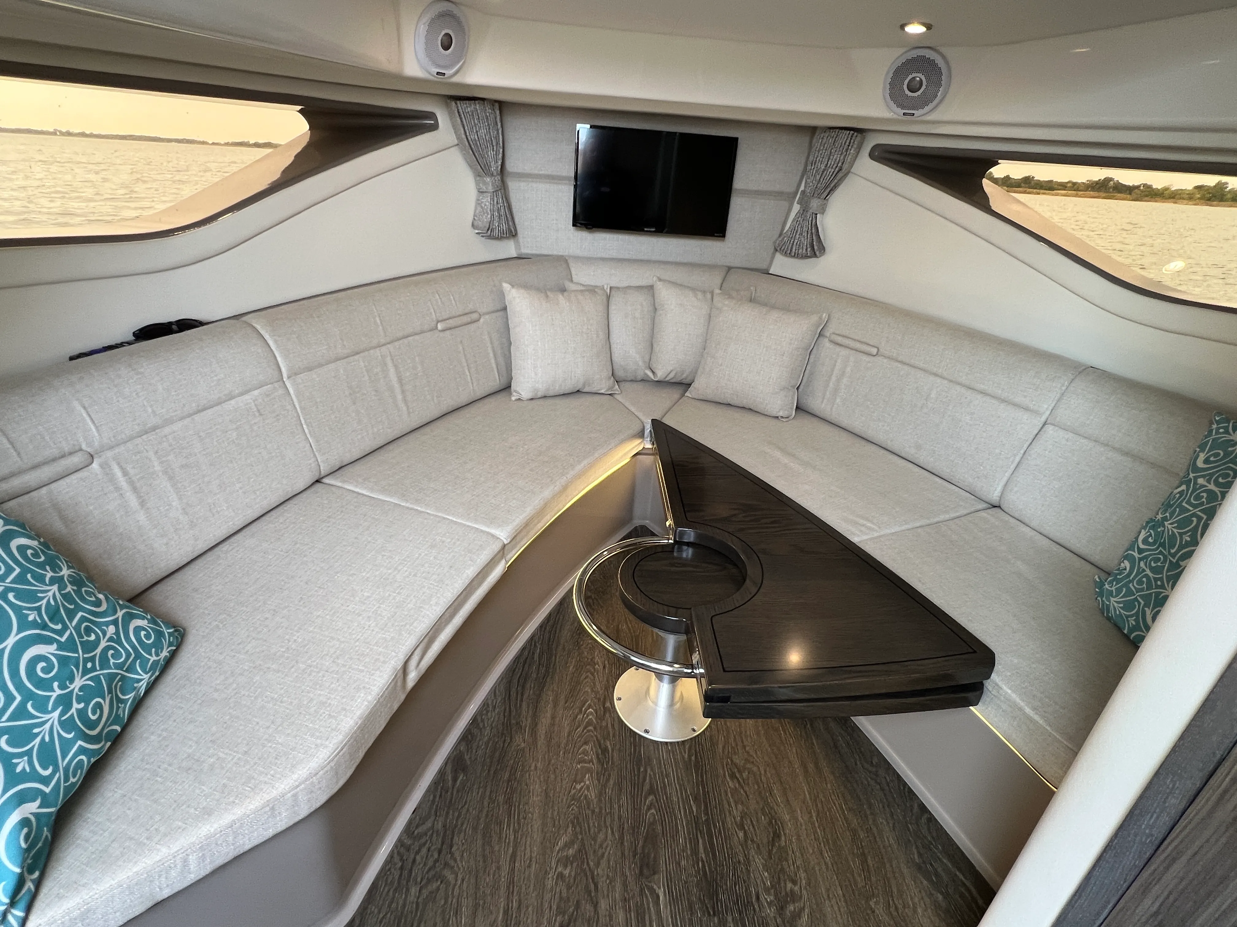 2020 Sea Ray 320 SUNDANCER Image Thumbnail #57