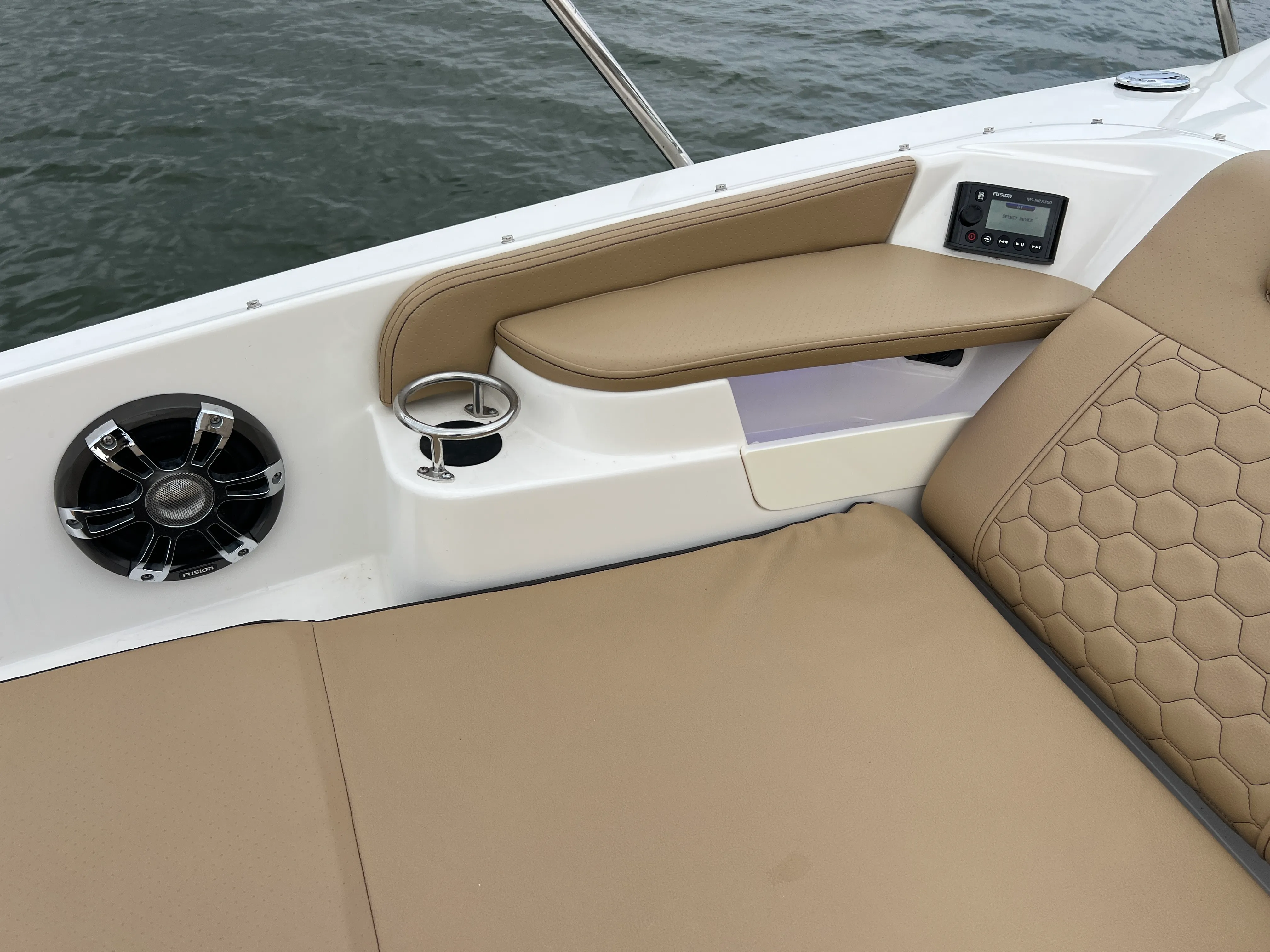 2020 Sea Ray 320 SUNDANCER Image Thumbnail #54