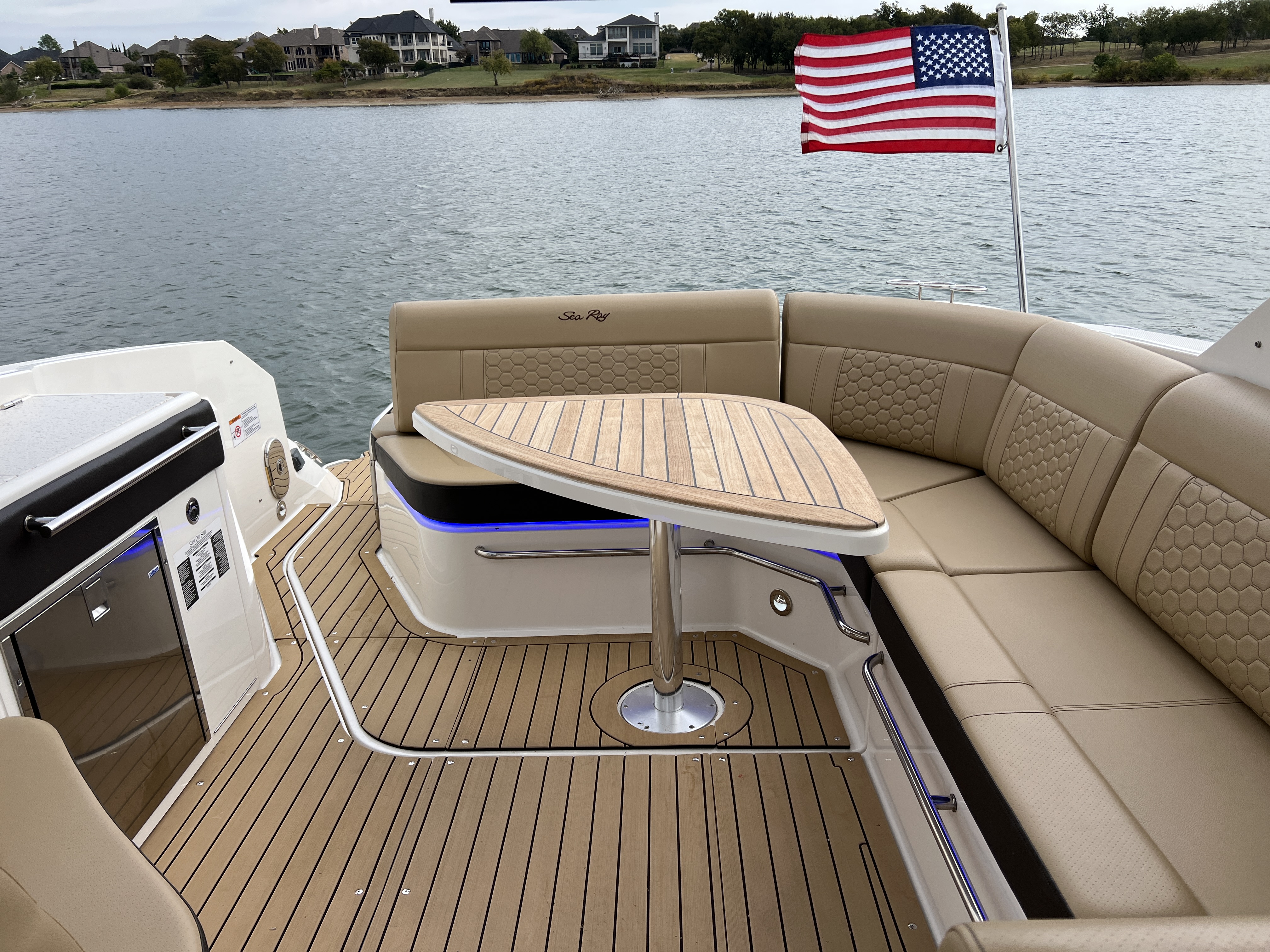 2020 Sea Ray 320 SUNDANCER Image Thumbnail #30
