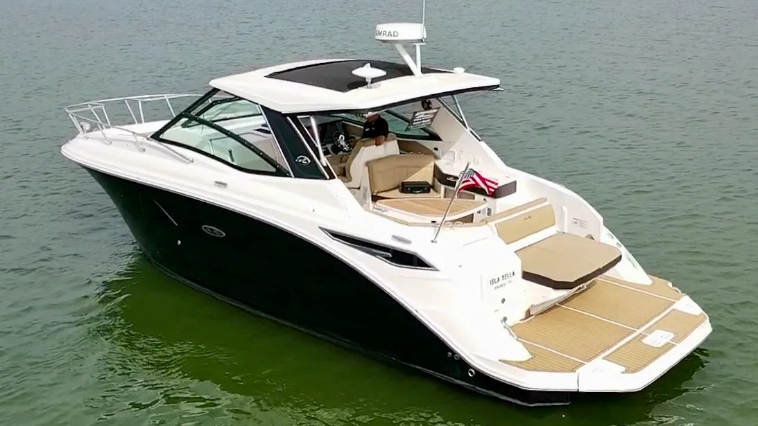 2020 Sea Ray 320 SUNDANCER Image Thumbnail #5