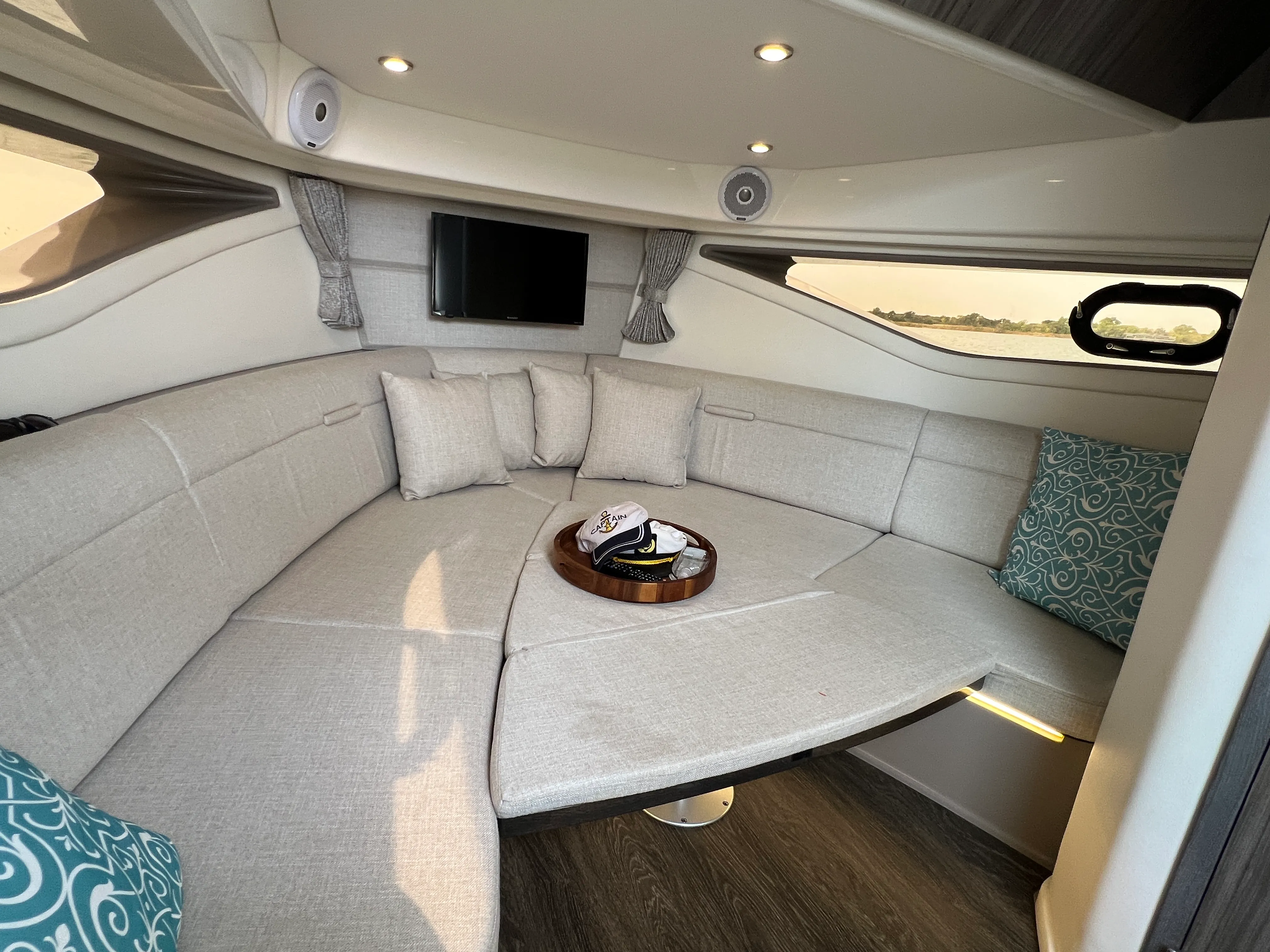 2020 Sea Ray 320 SUNDANCER Image Thumbnail #55