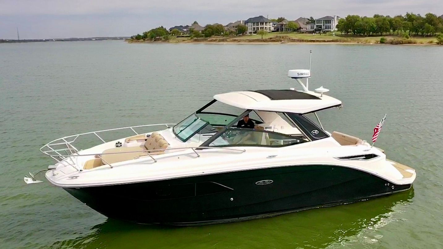 2020 Sea Ray 320 SUNDANCER Image Thumbnail #5