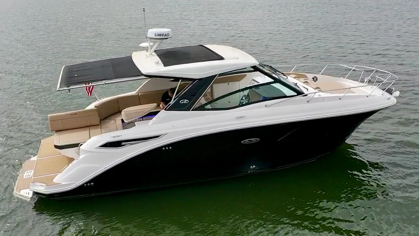 2020 Sea Ray 320 SUNDANCER Image Thumbnail #8