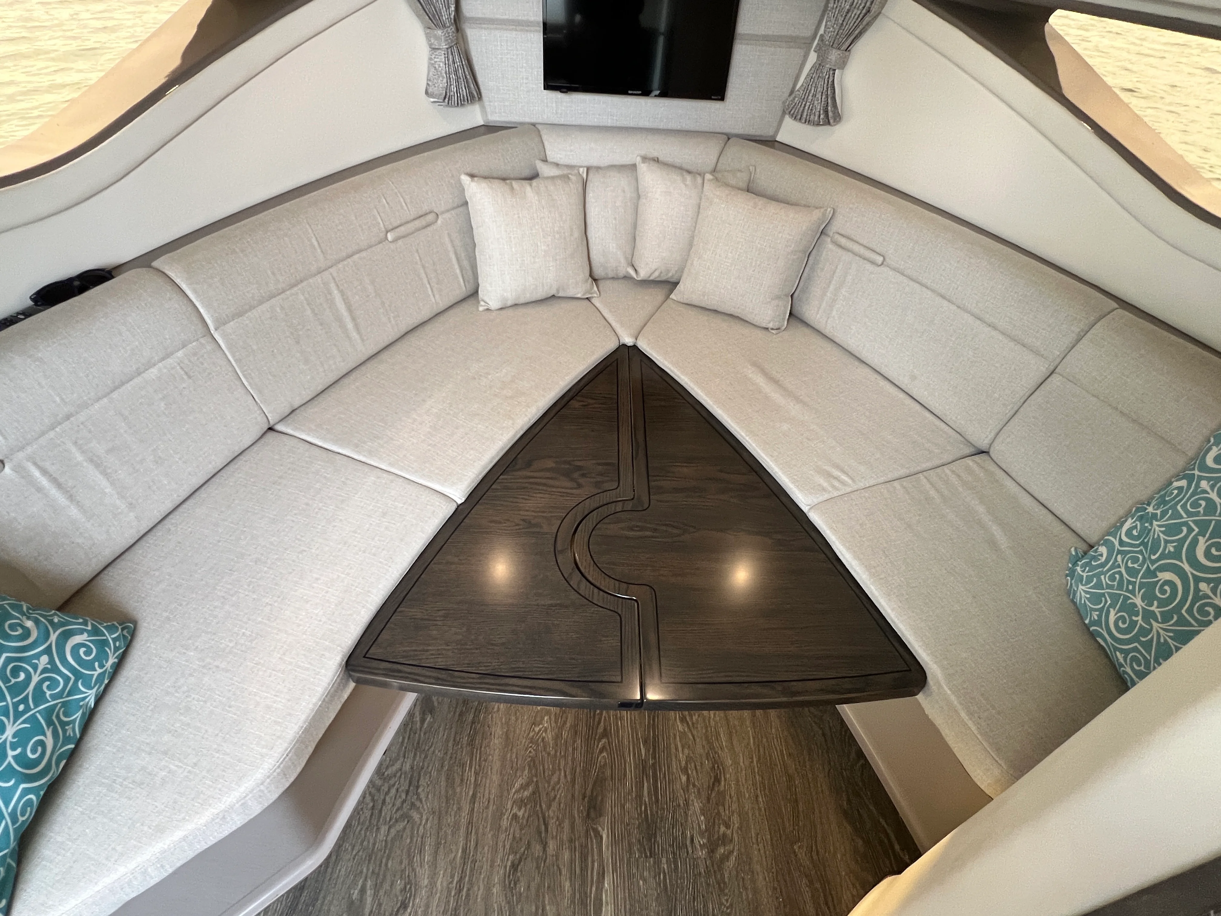 2020 Sea Ray 320 SUNDANCER Image Thumbnail #52