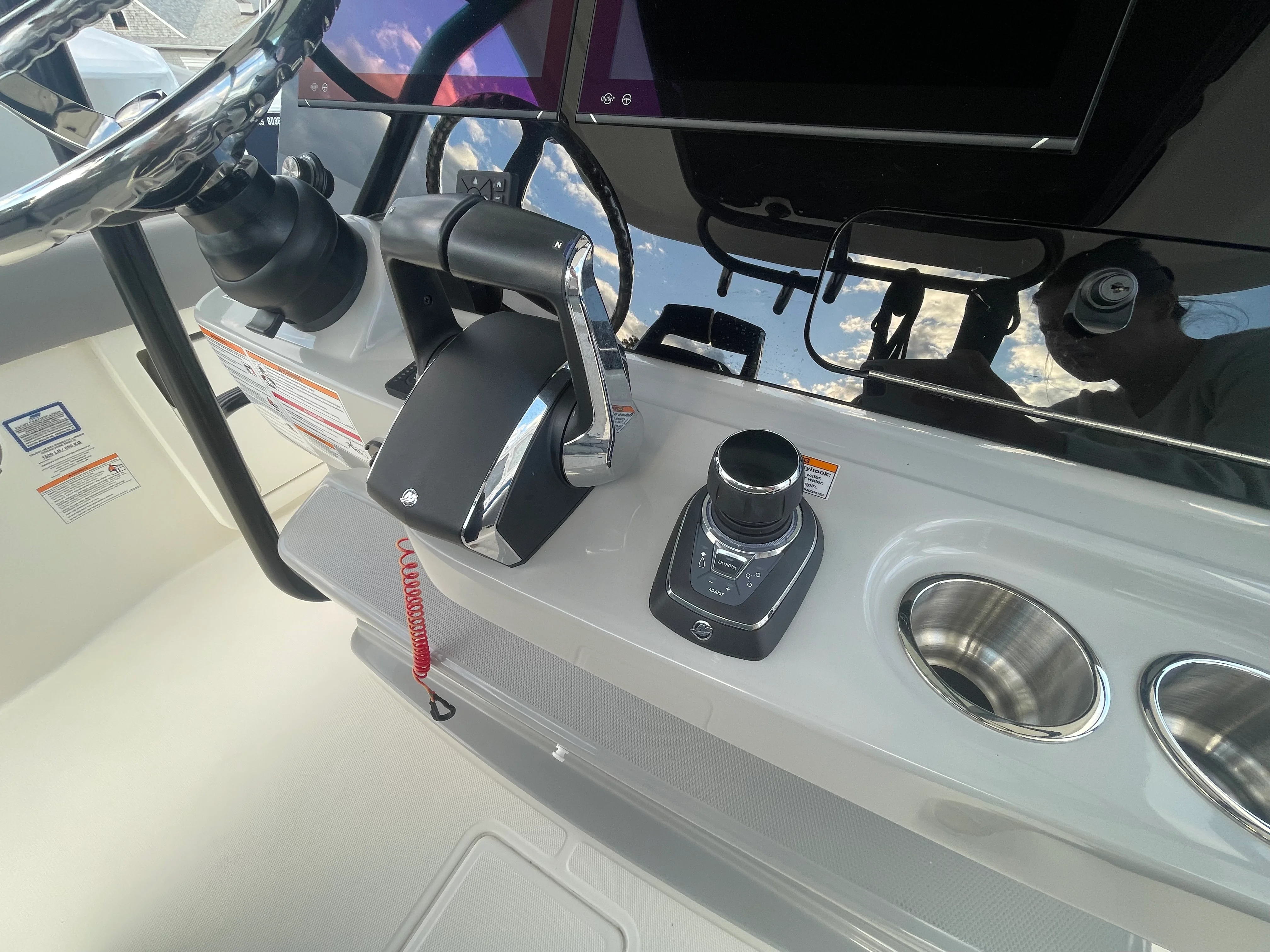 2025 Boston Whaler 330 OUTRAGE Image Thumbnail #23