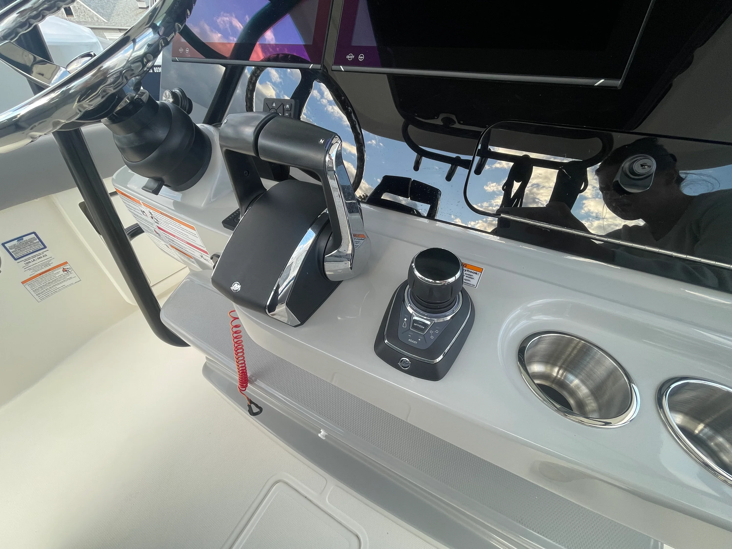 2025 Boston Whaler 330 OUTRAGE Image Thumbnail #23