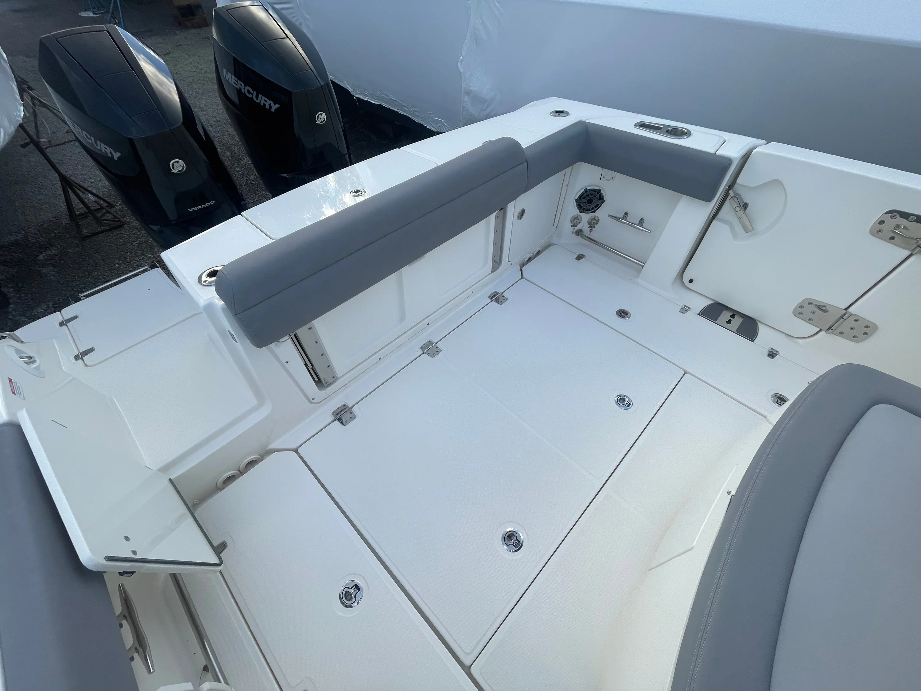 2025 Boston Whaler 330 OUTRAGE Image Thumbnail #9