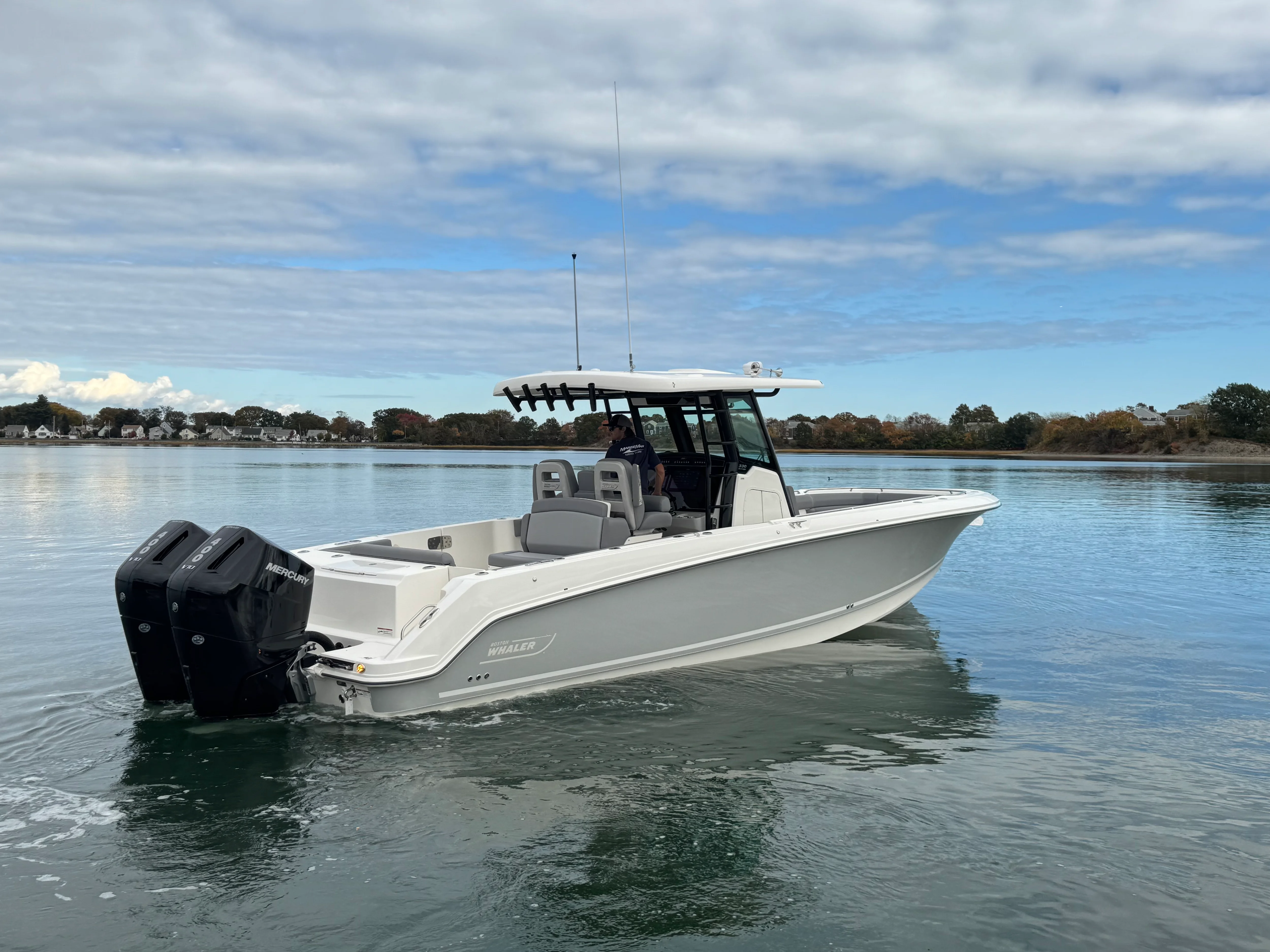 2025 Boston Whaler 330 OUTRAGE Image Thumbnail #3