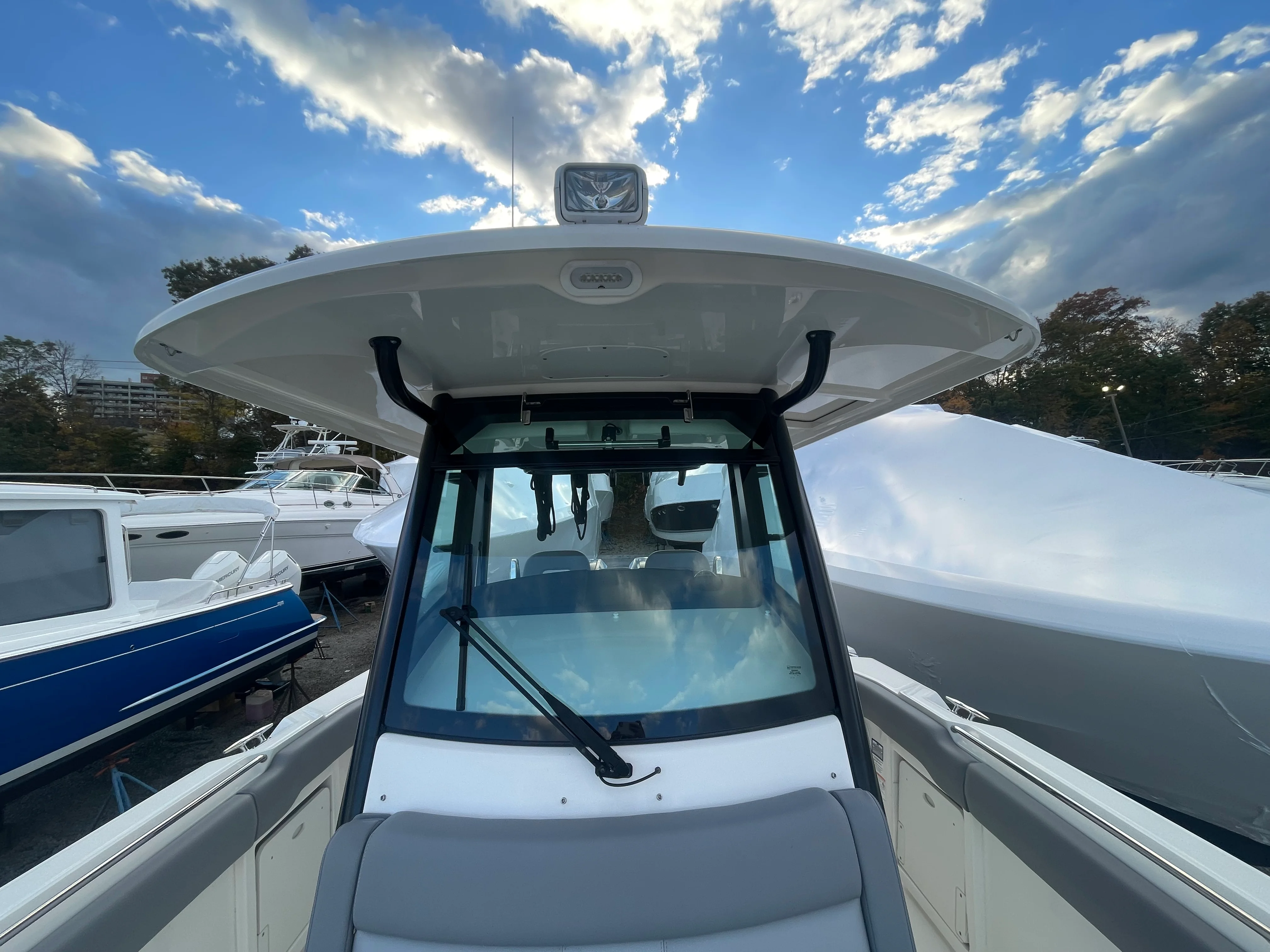 2025 Boston Whaler 330 OUTRAGE Image Thumbnail #29
