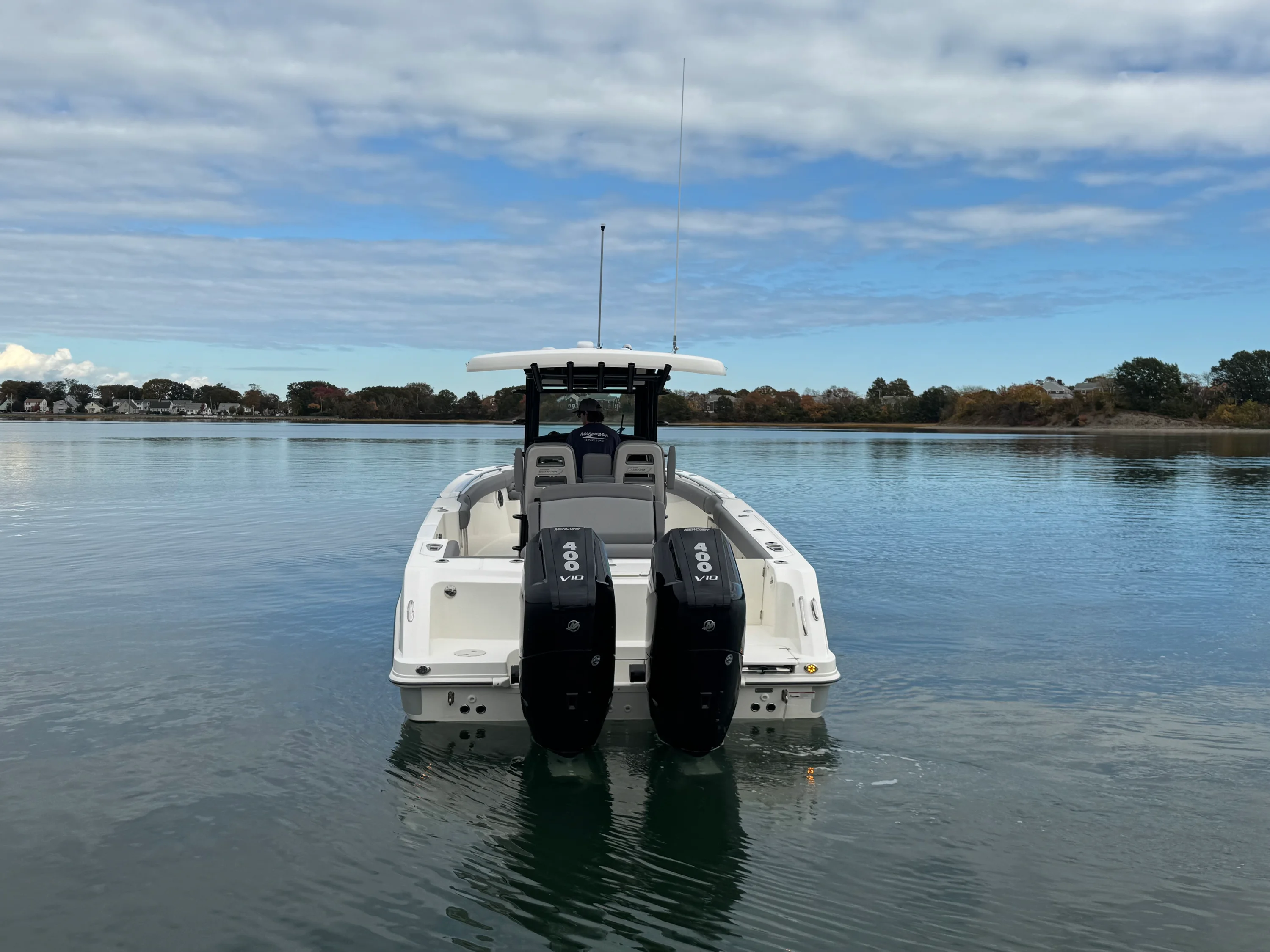 2025 Boston Whaler 330 OUTRAGE Image Thumbnail #2