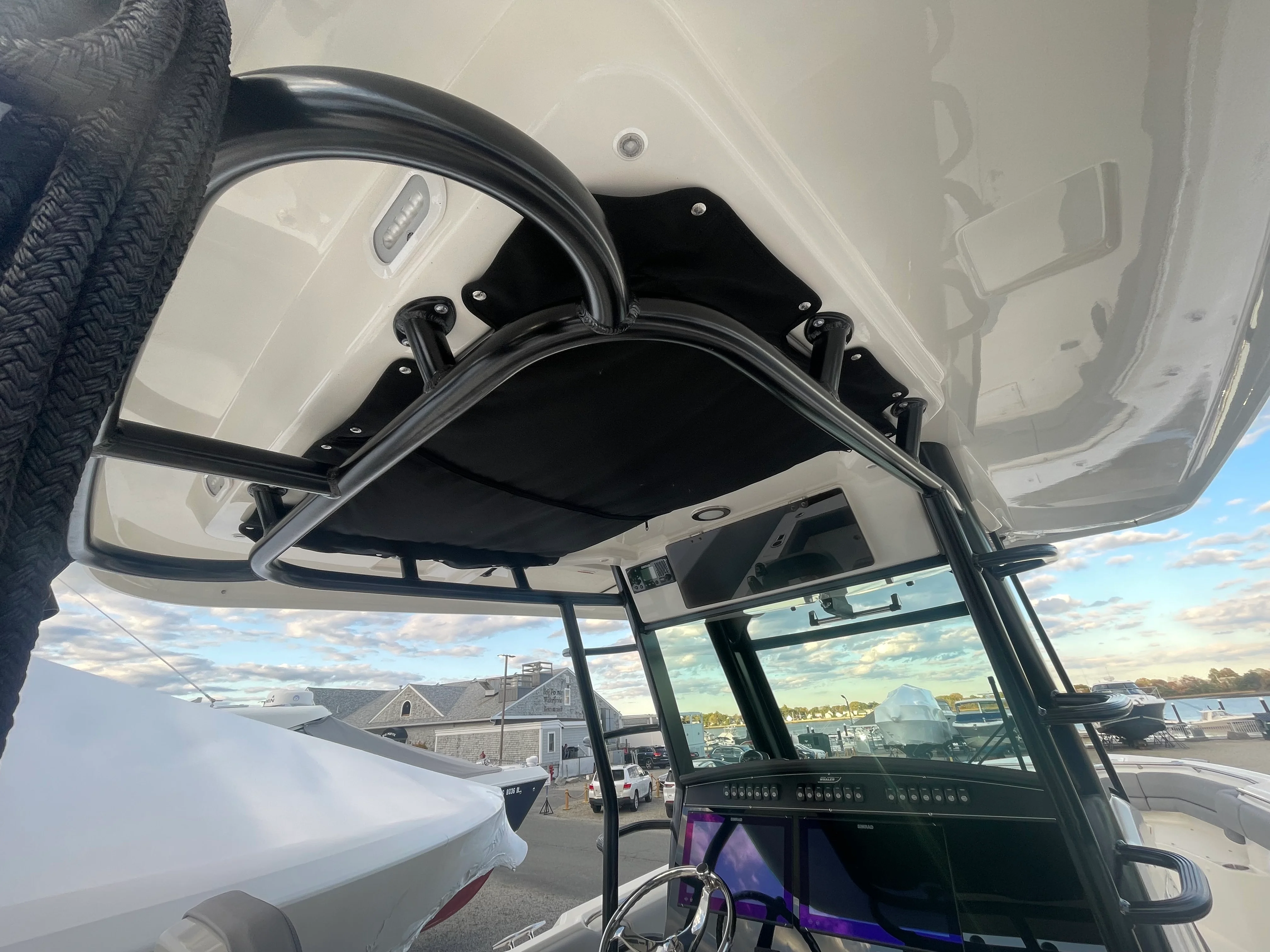 2025 Boston Whaler 330 OUTRAGE Image Thumbnail #20