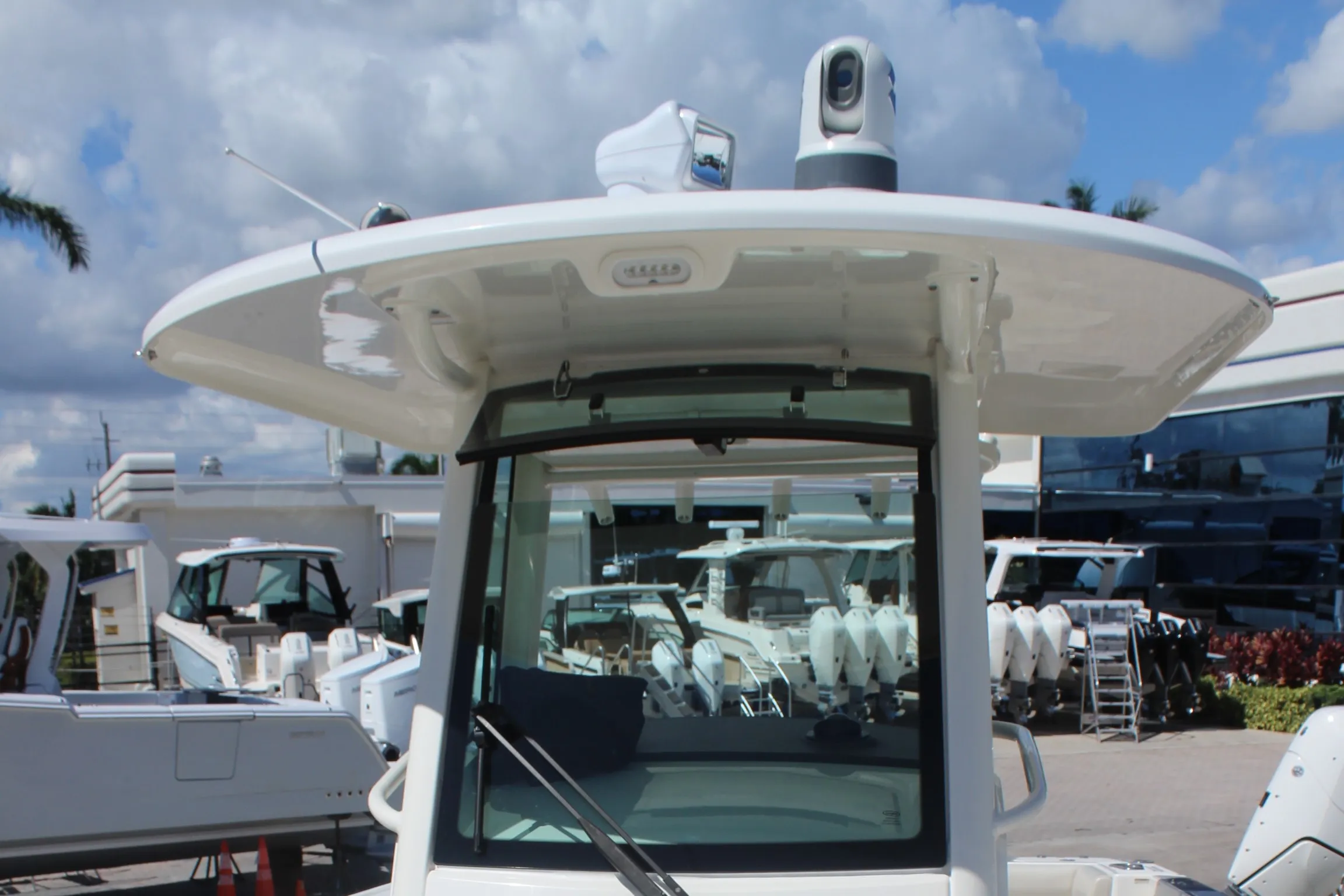 2023 Boston Whaler 280 OUTRAGE Image Thumbnail #15