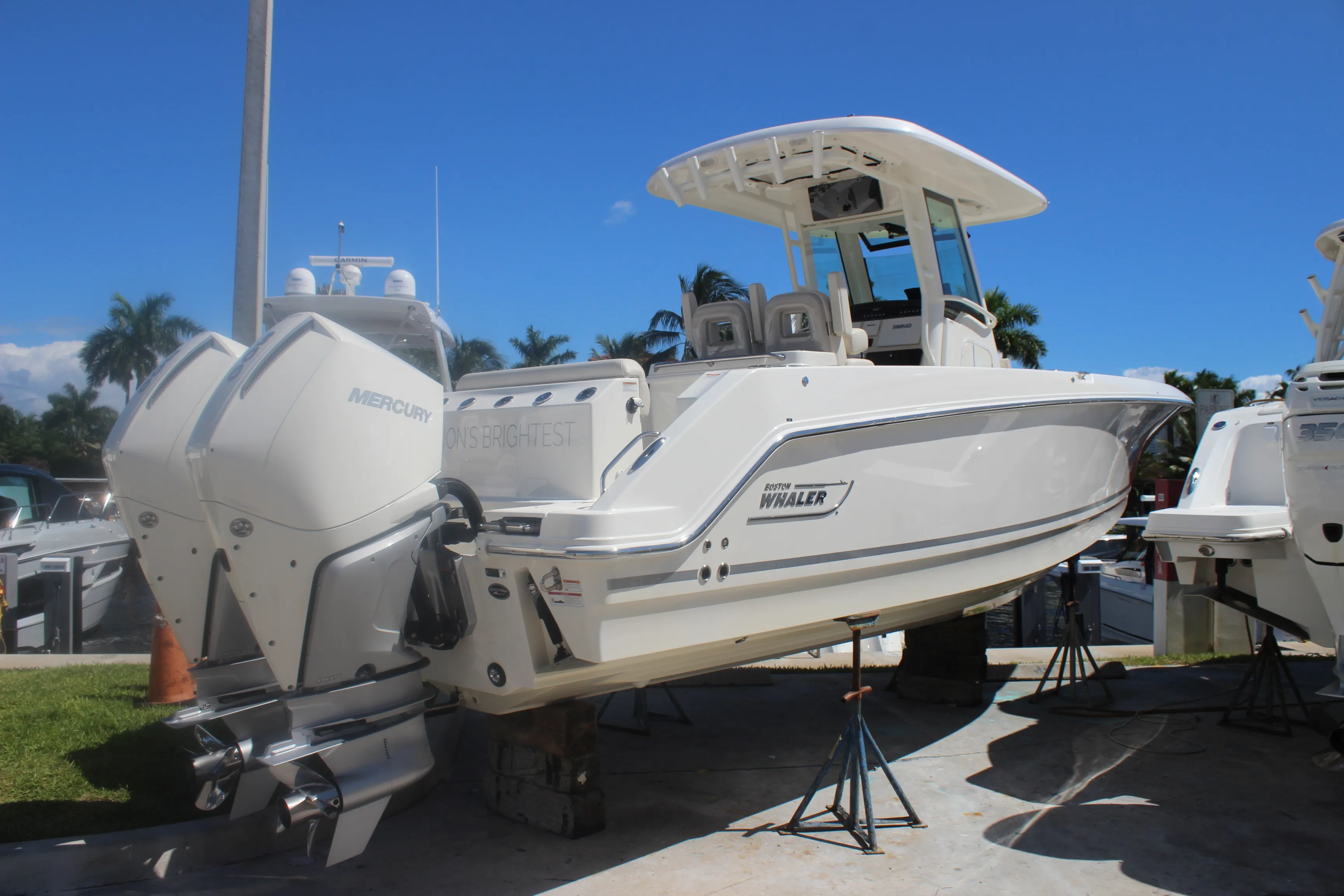 2023 Boston Whaler 280 OUTRAGE Image Thumbnail #2