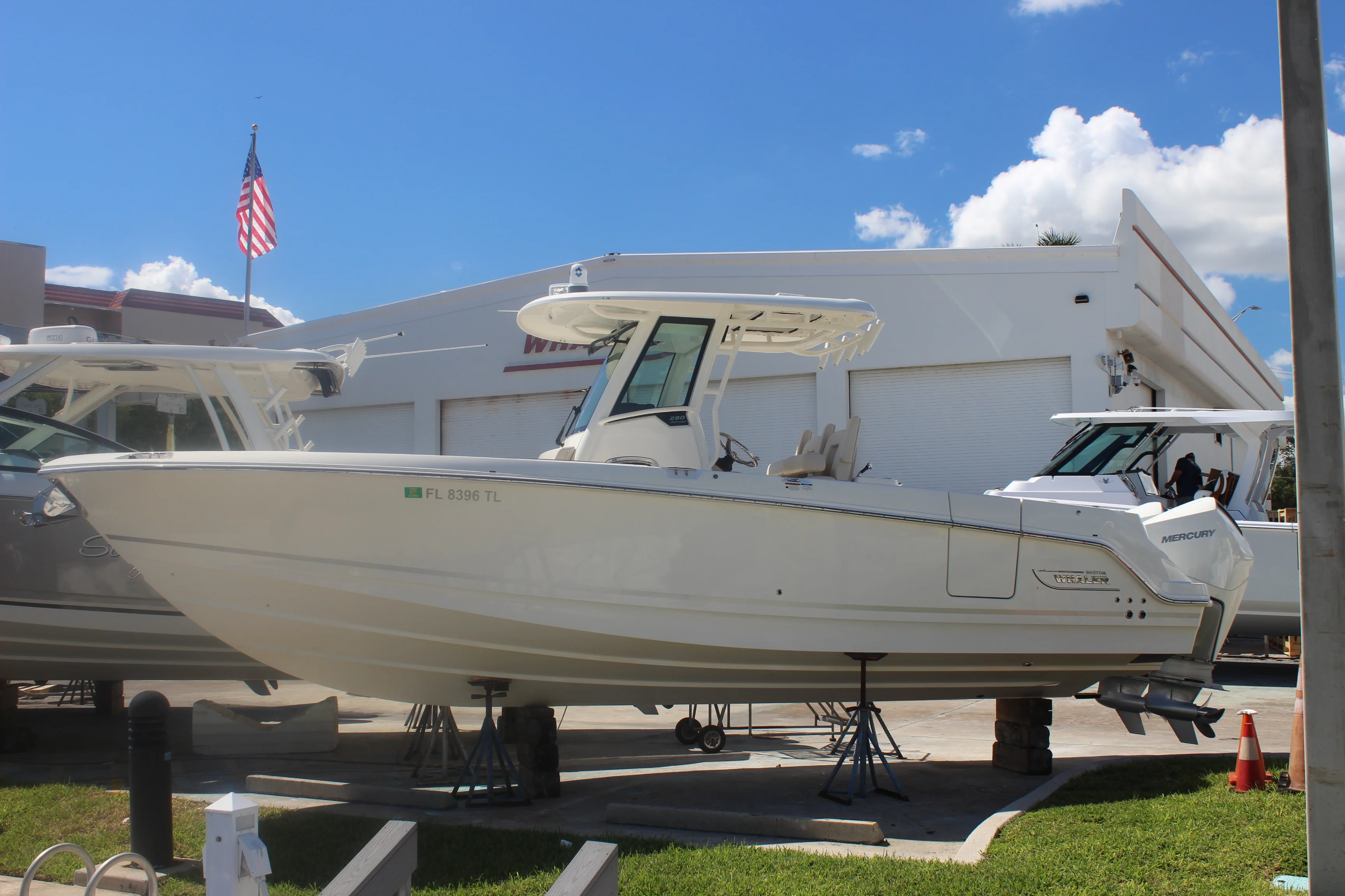 2023 Boston Whaler 280 OUTRAGE Image Thumbnail #0