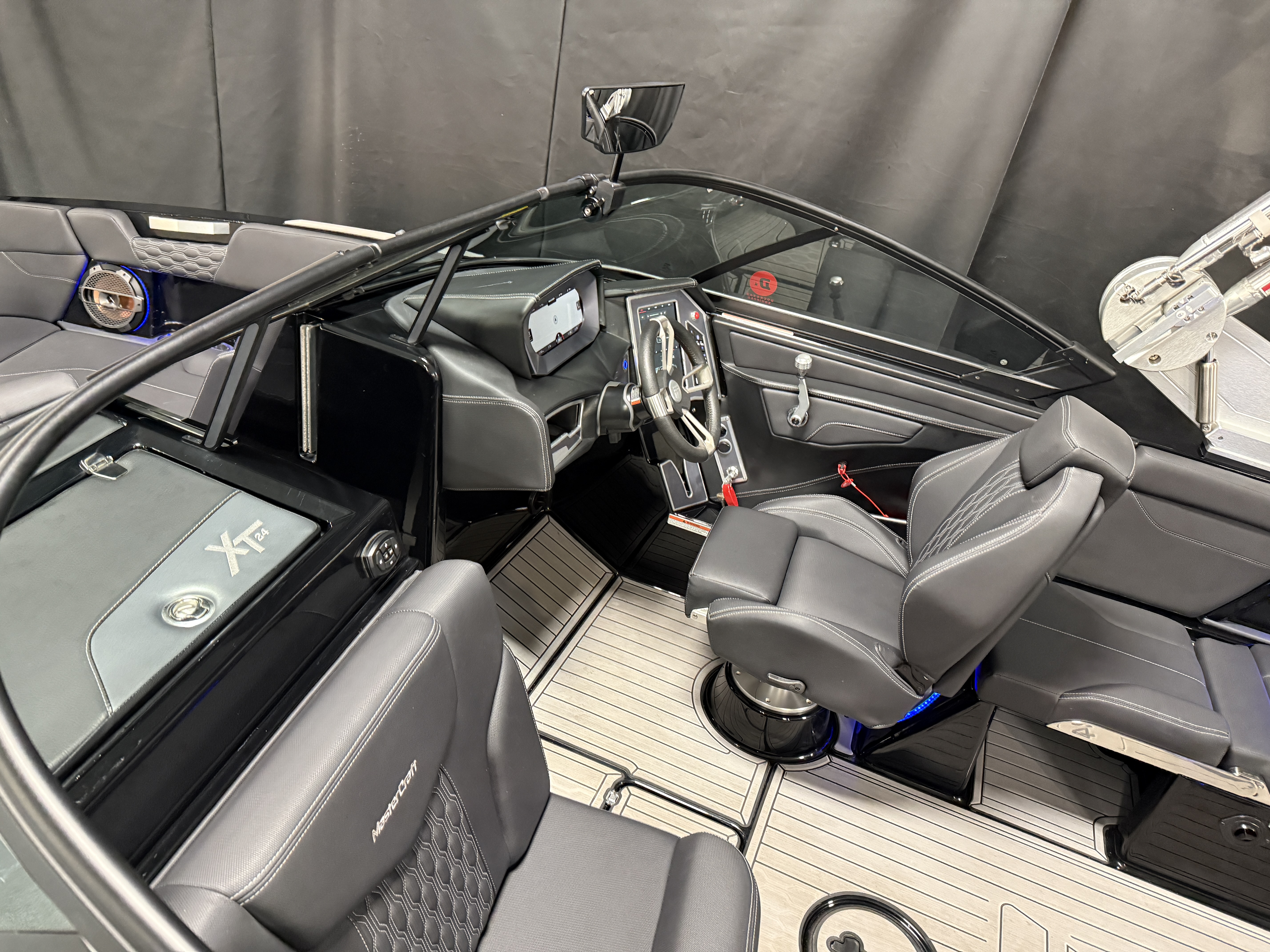 2022 Mastercraft XT24 Image Thumbnail #9