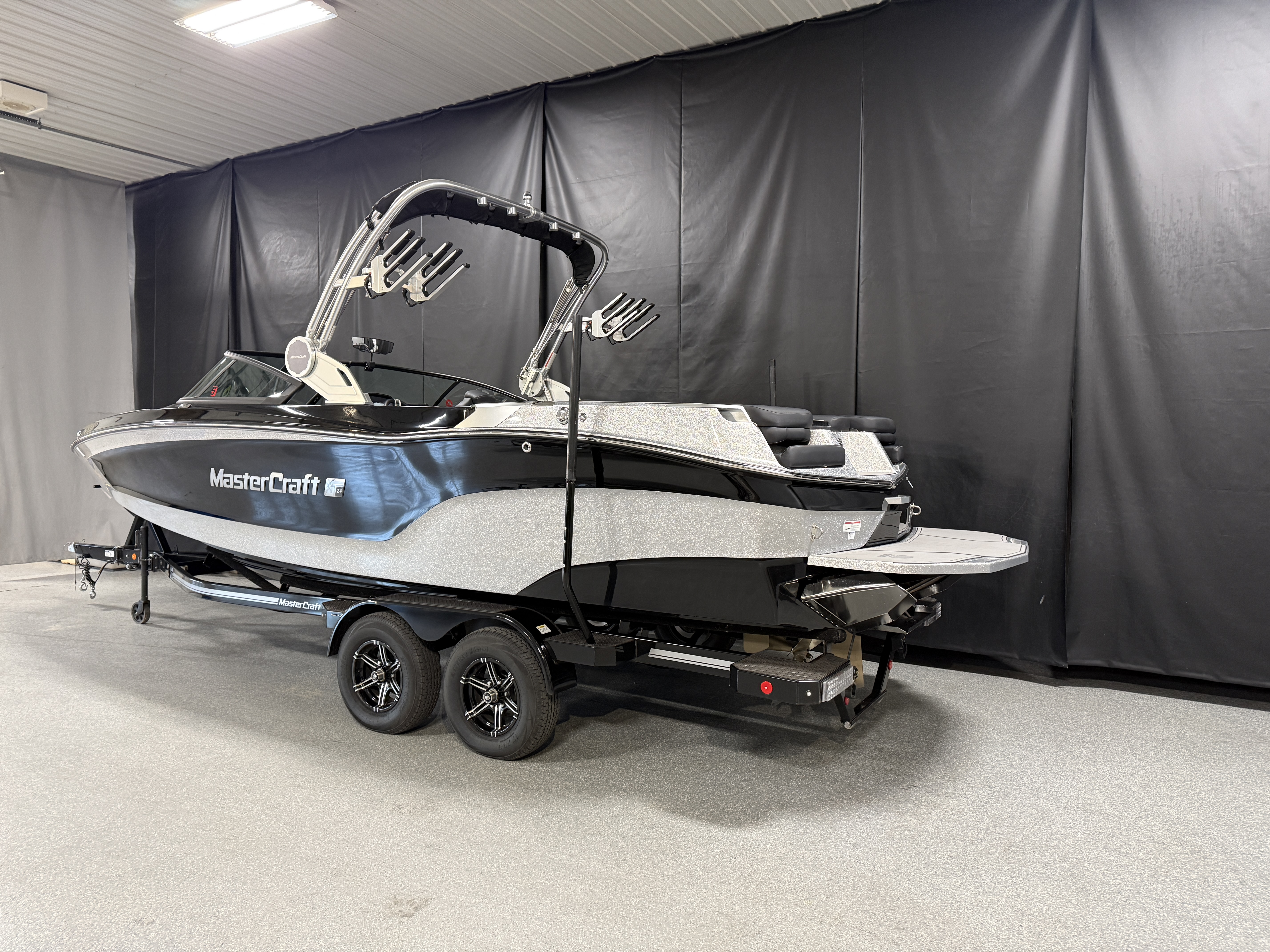 2022 Mastercraft XT24 Image Thumbnail #3