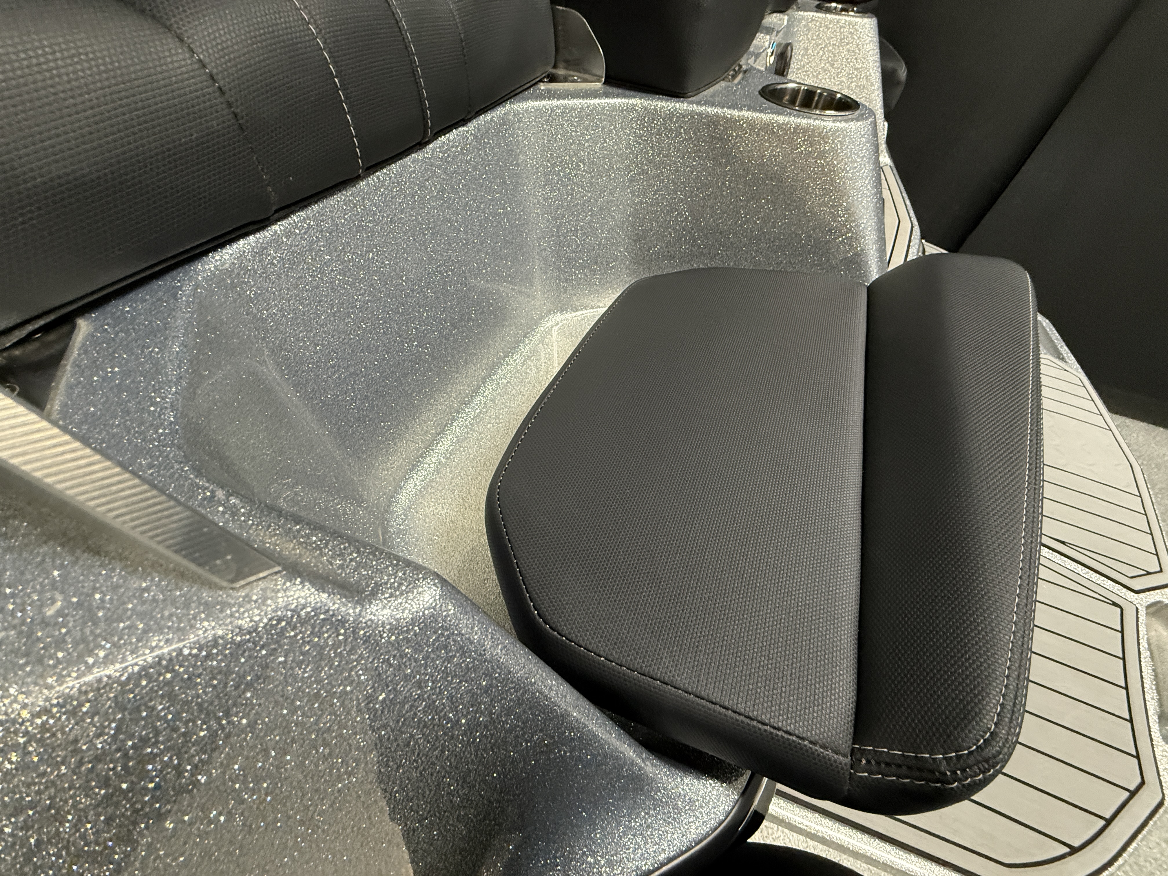 2022 Mastercraft XT24 Image Thumbnail #17