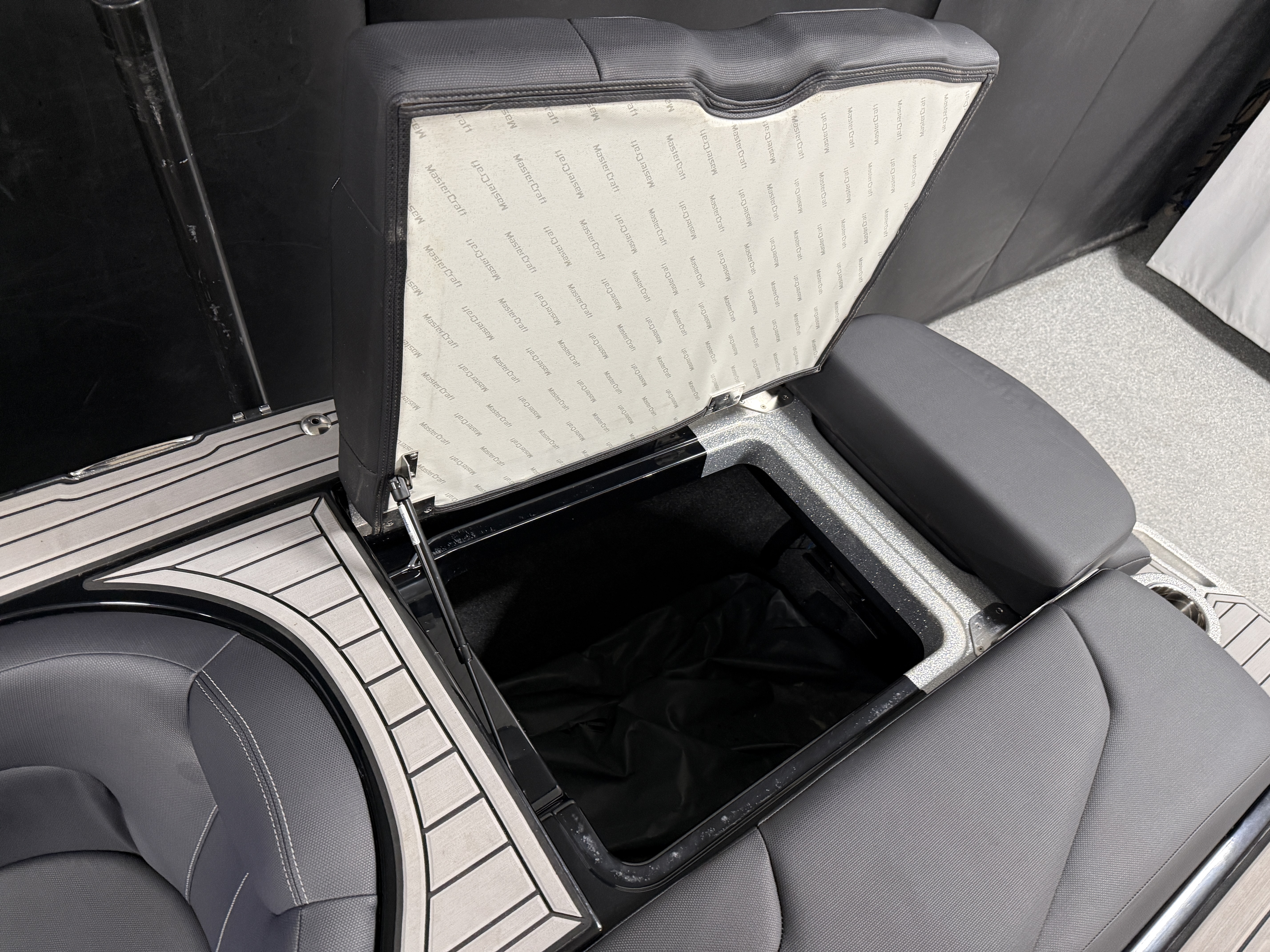 2022 Mastercraft XT24 Image Thumbnail #28