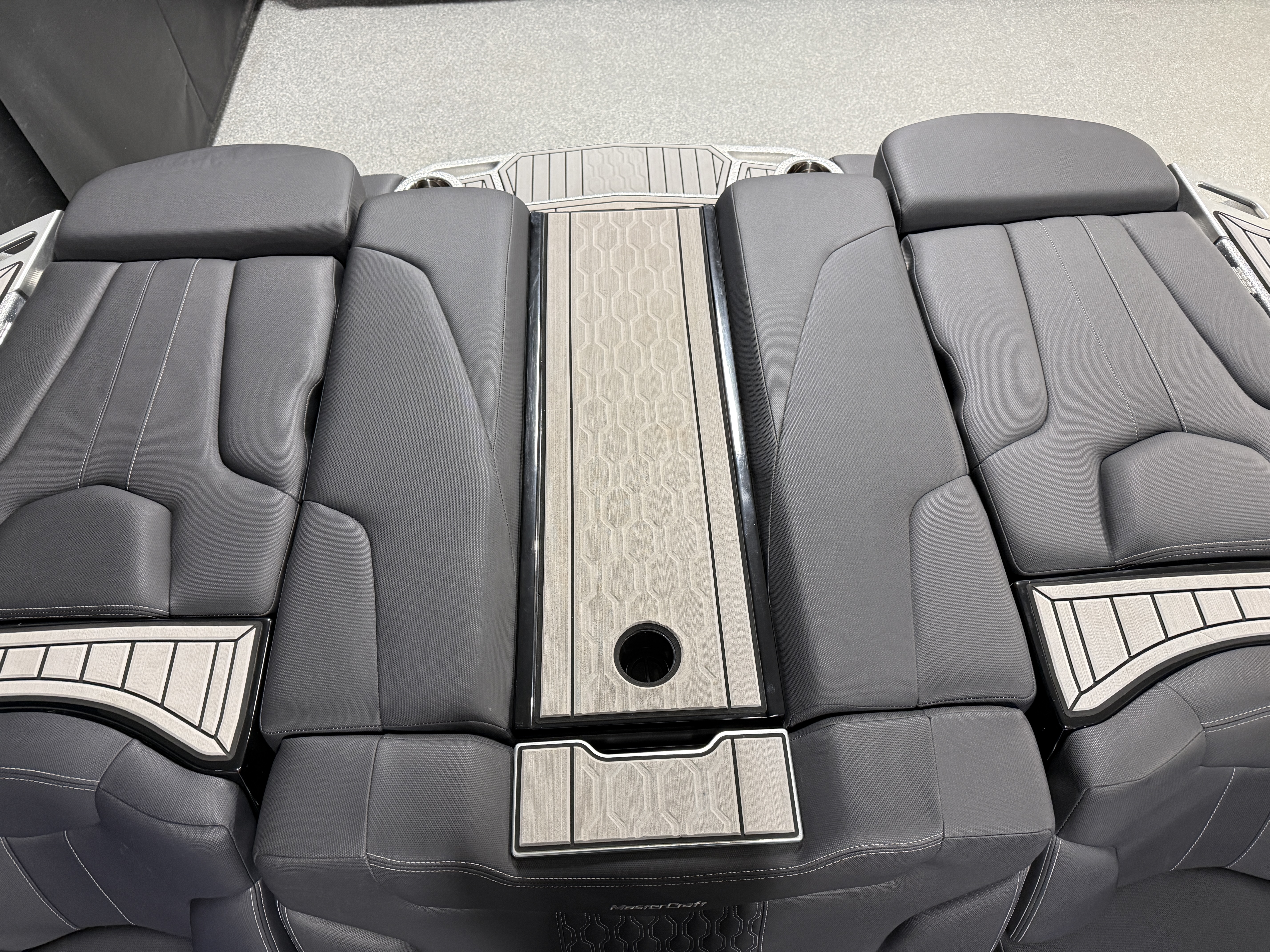 2022 Mastercraft XT24 Image Thumbnail #25