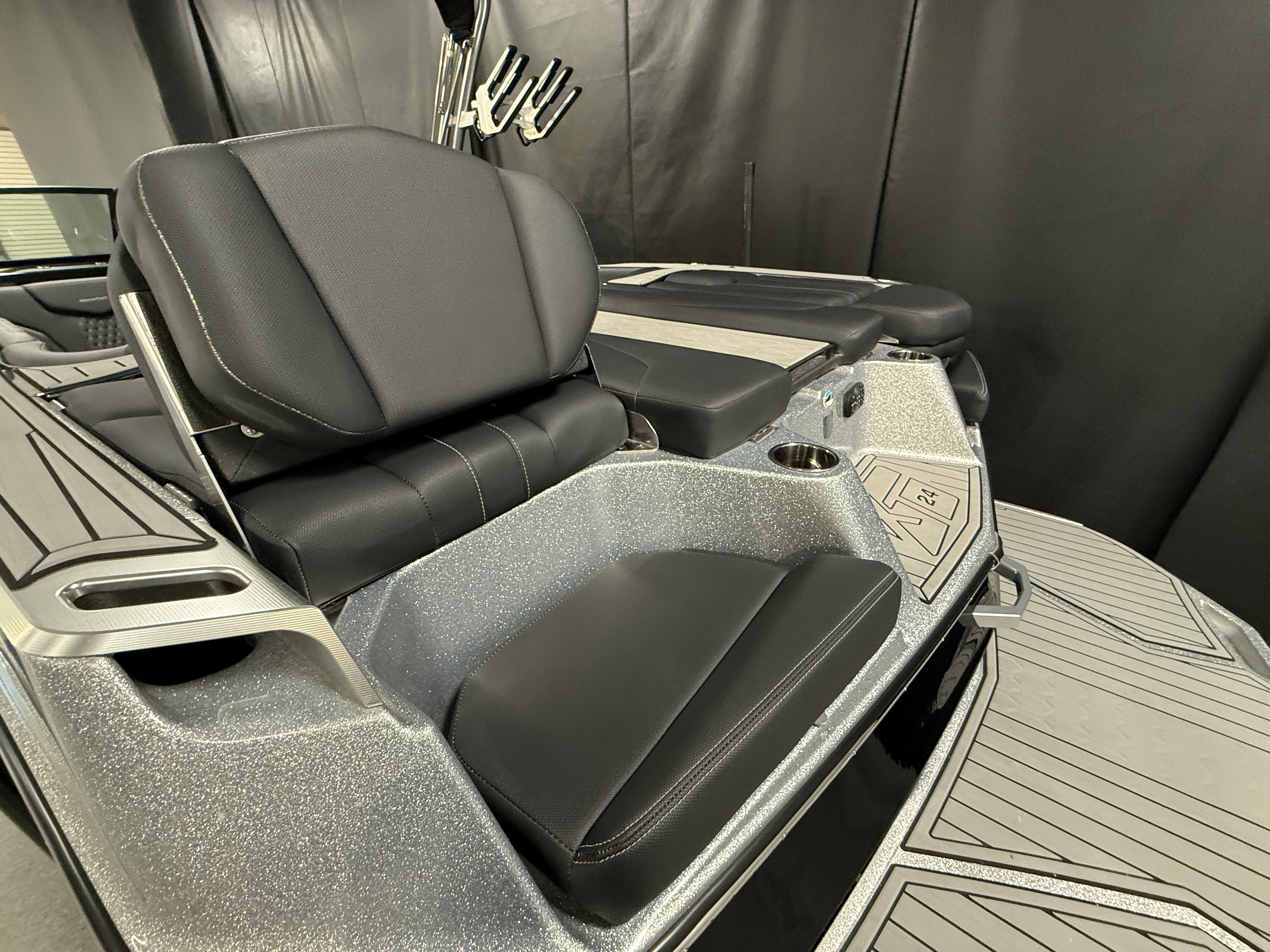 2022 Mastercraft XT24 Image Thumbnail #15