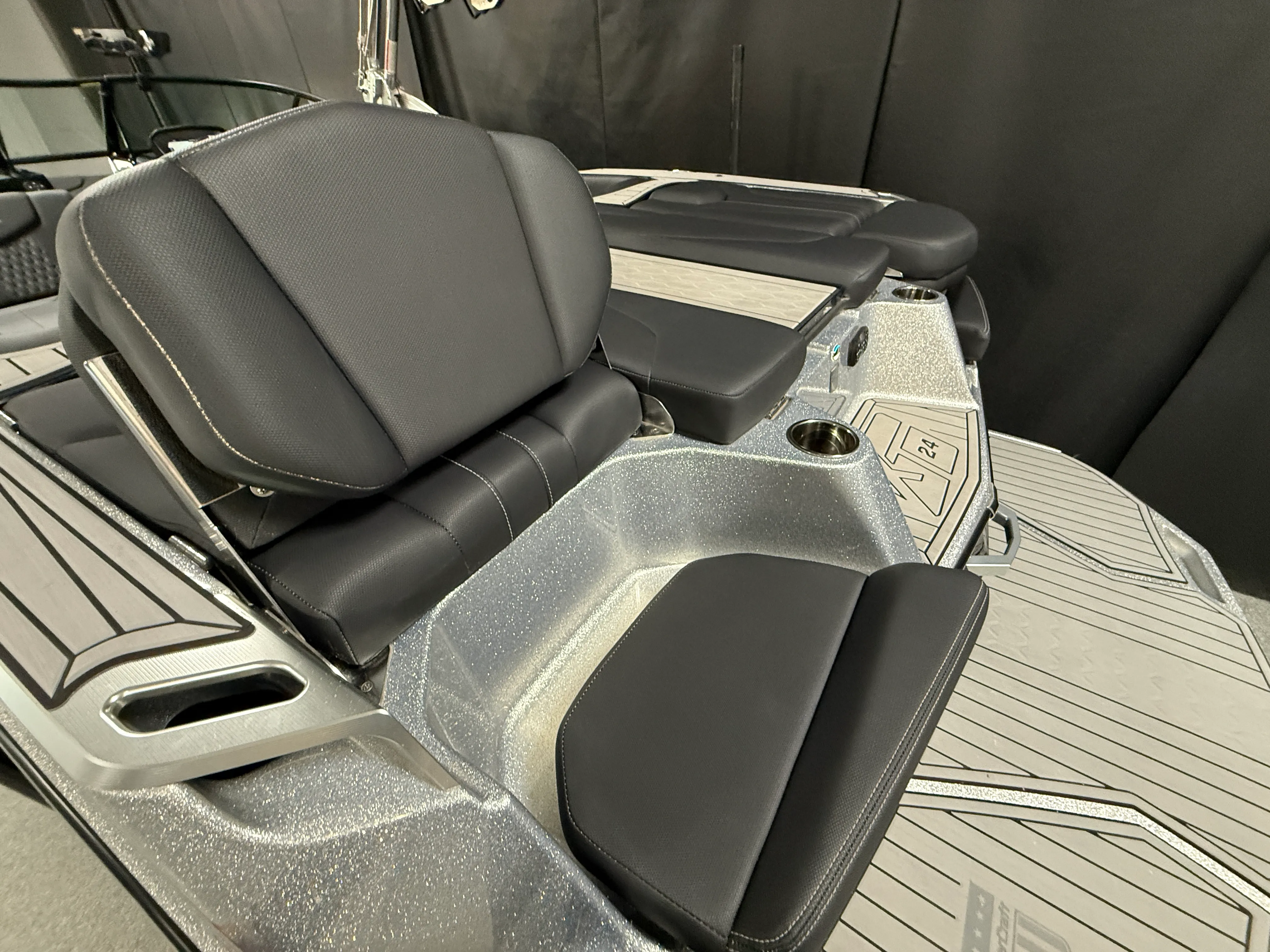 2022 Mastercraft XT24 Image Thumbnail #16