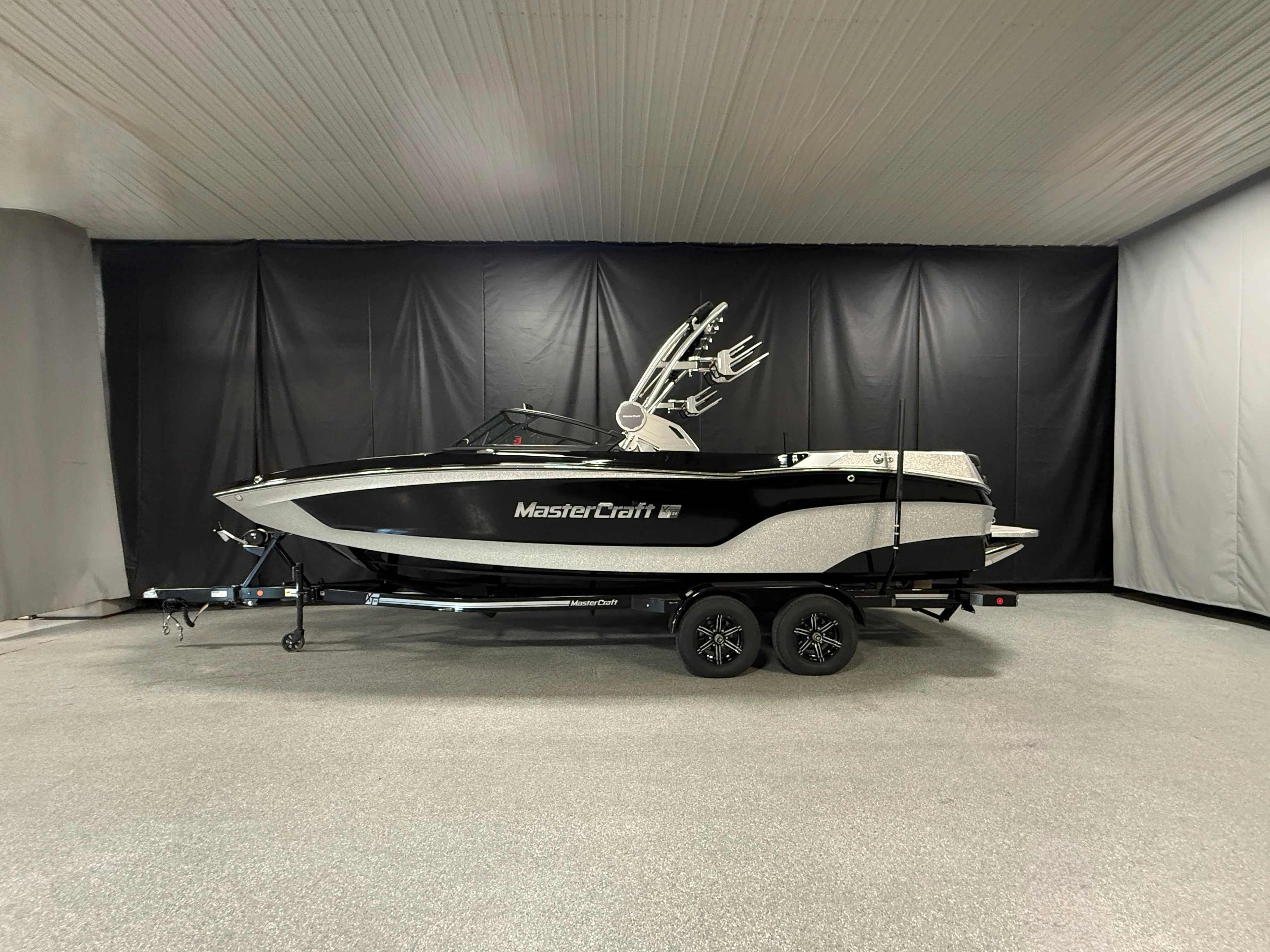 2022 Mastercraft XT24 Image Thumbnail #0