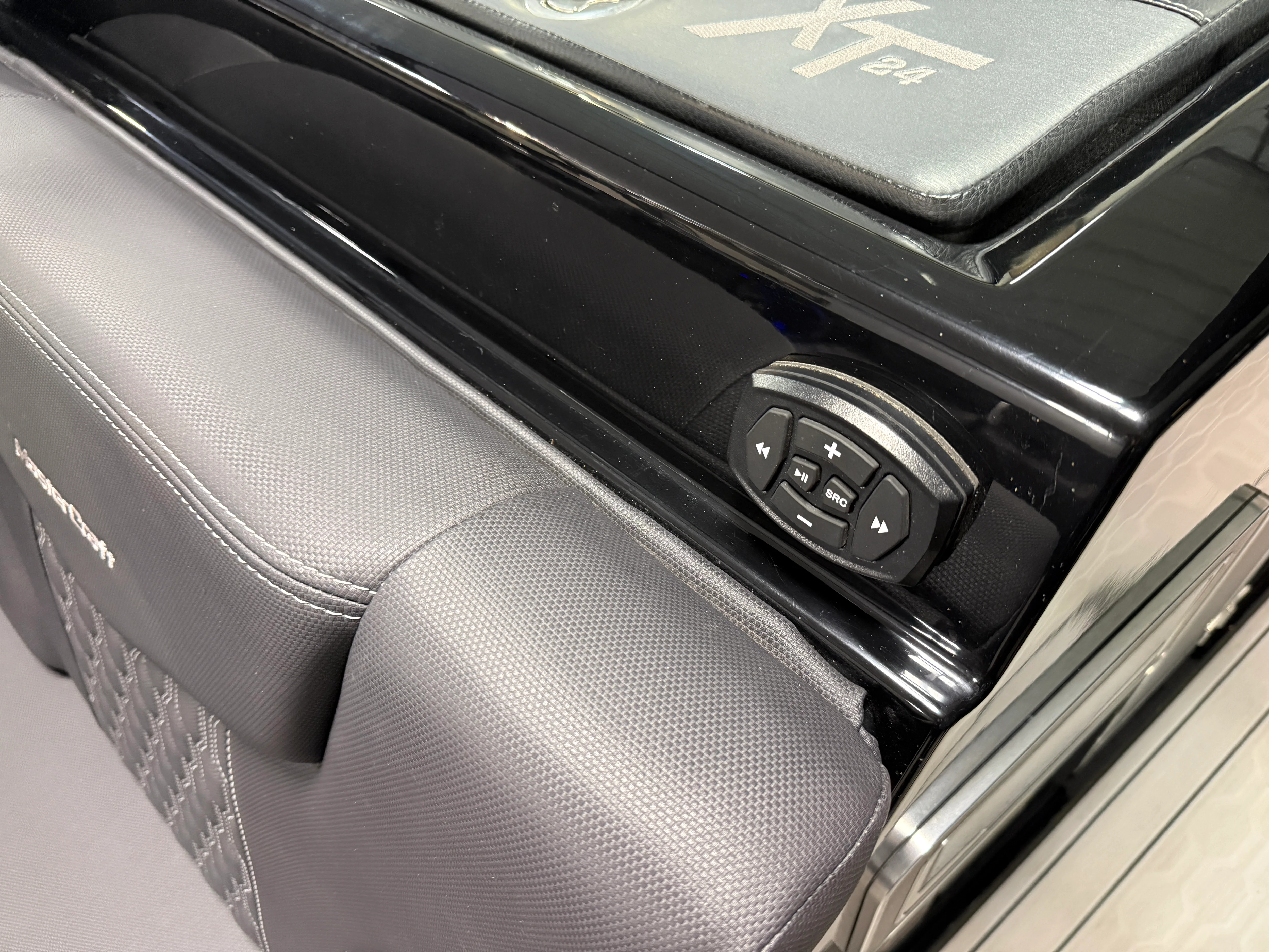 2022 Mastercraft XT24 Image Thumbnail #62