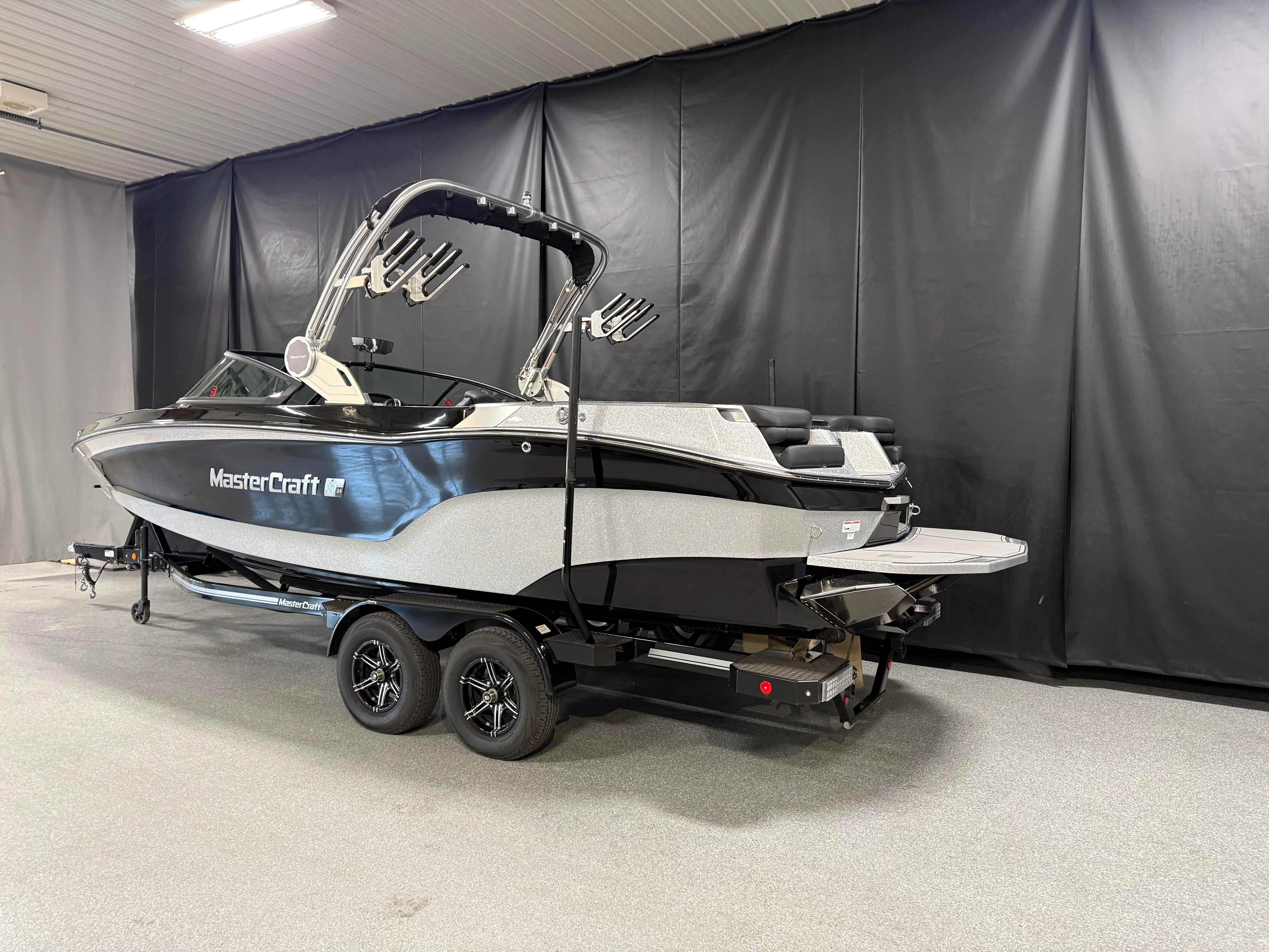 2022 Mastercraft XT24 Image Thumbnail #3