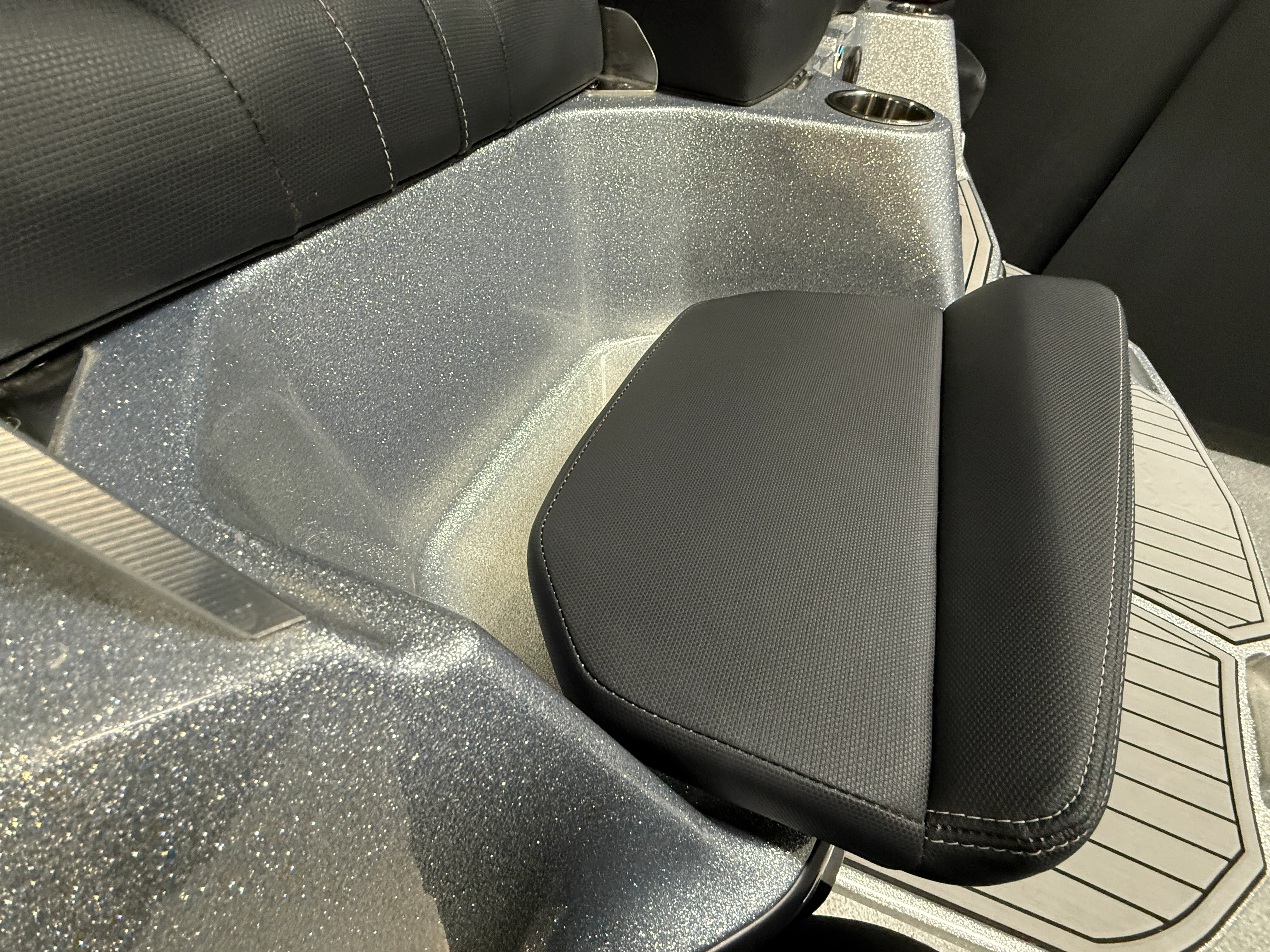 2022 Mastercraft XT24 Image Thumbnail #17