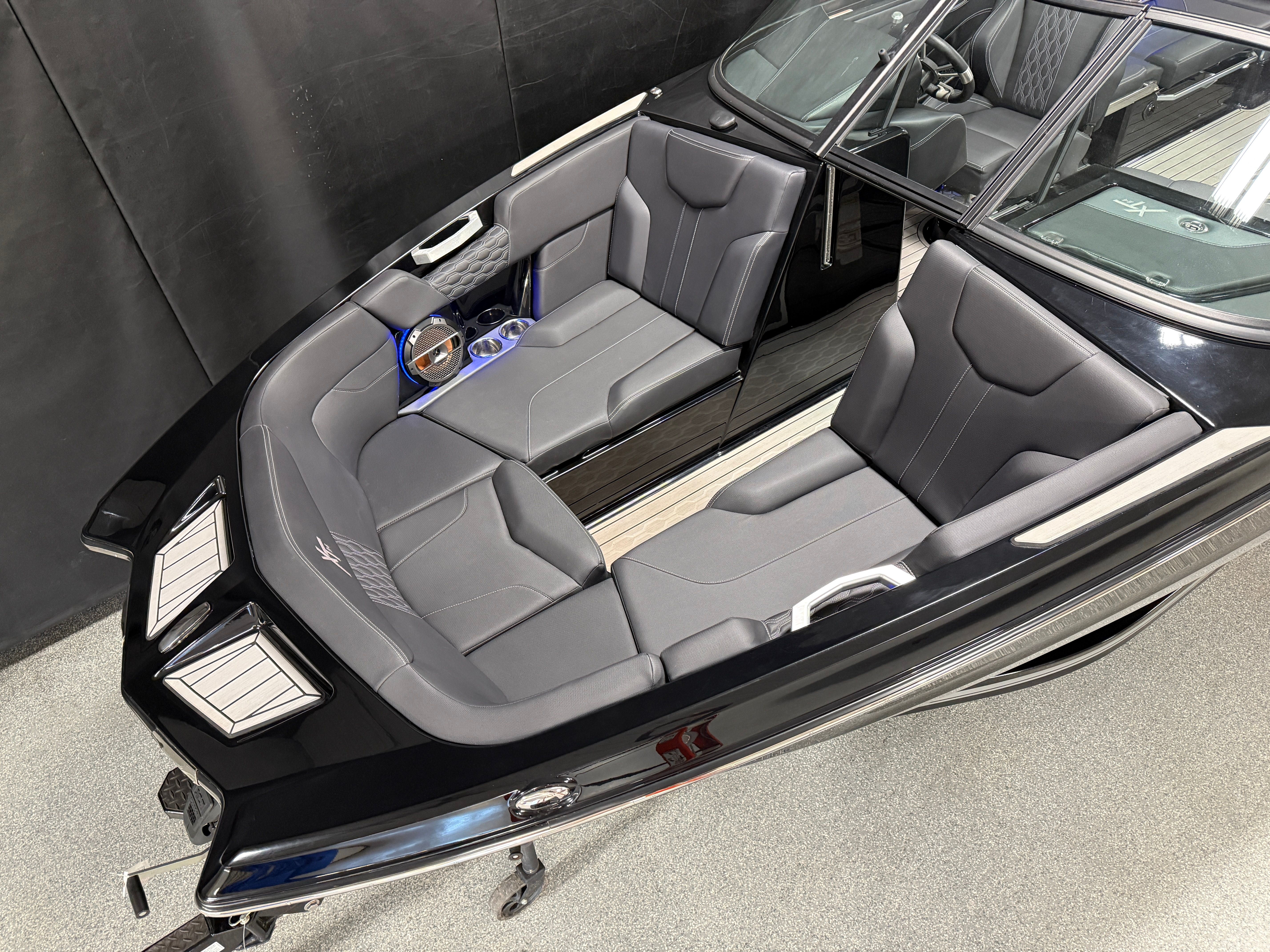 2022 Mastercraft XT24 Image Thumbnail #10