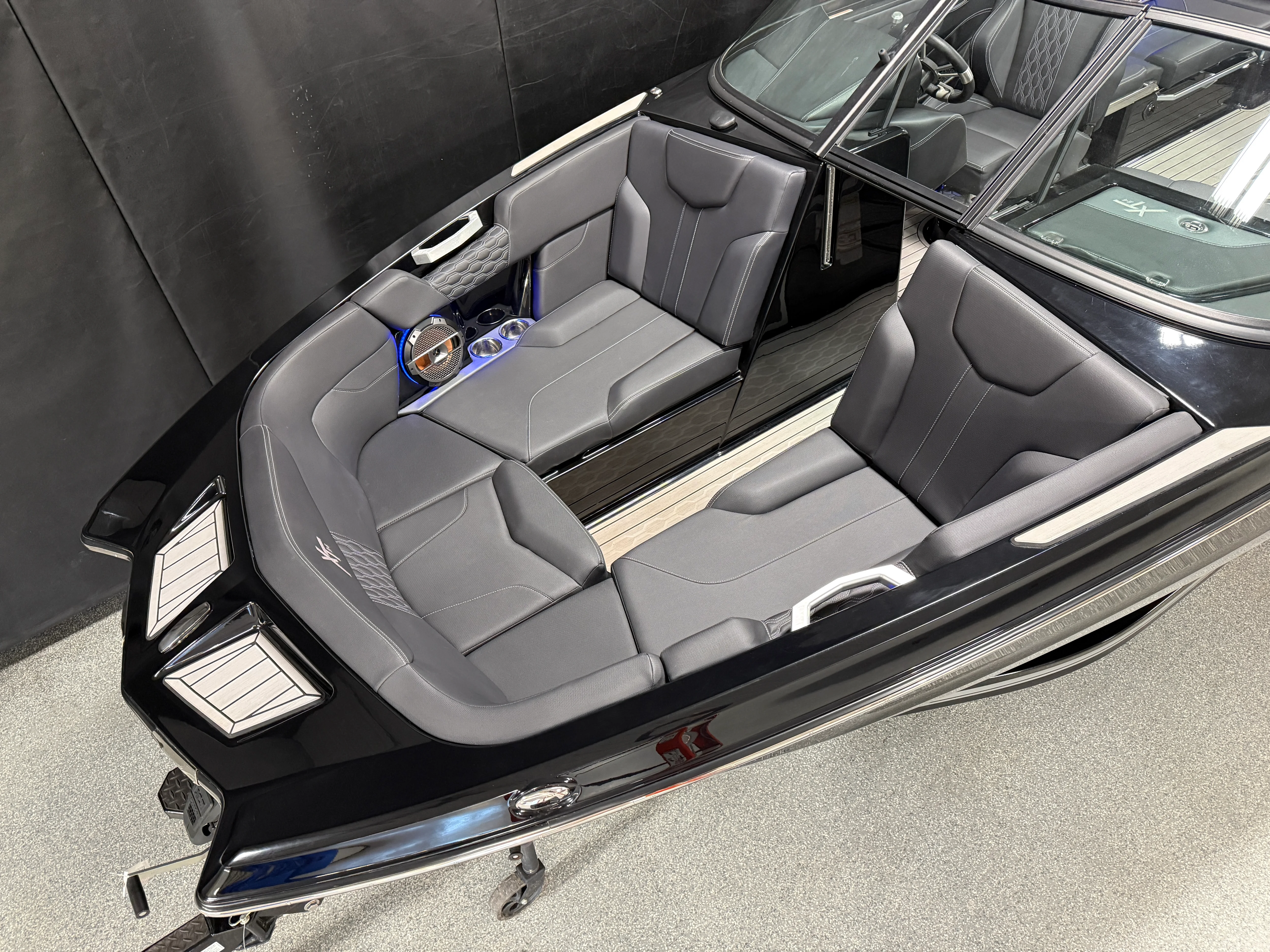 2022 Mastercraft XT24 Image Thumbnail #10