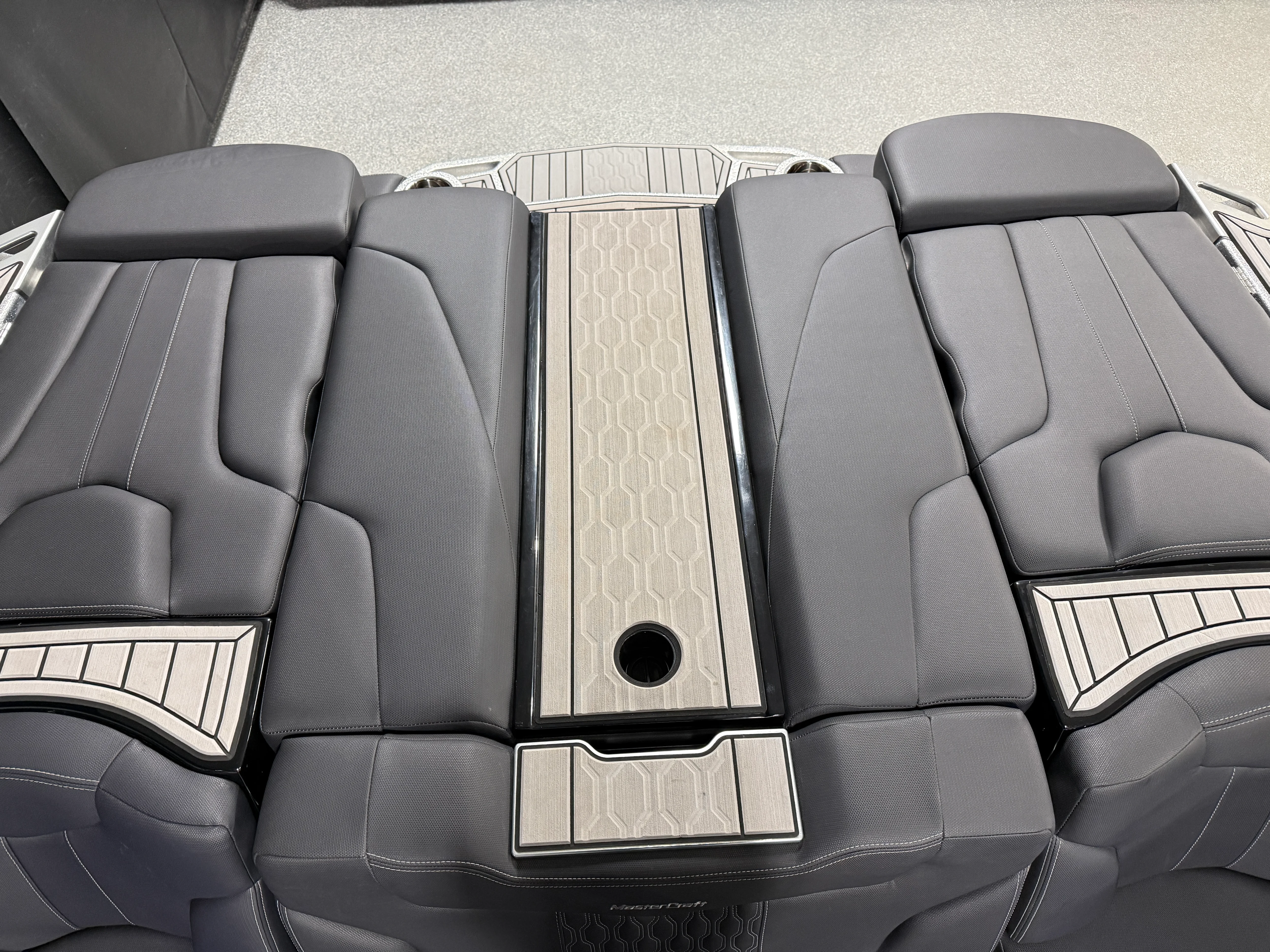 2022 Mastercraft XT24 Image Thumbnail #25