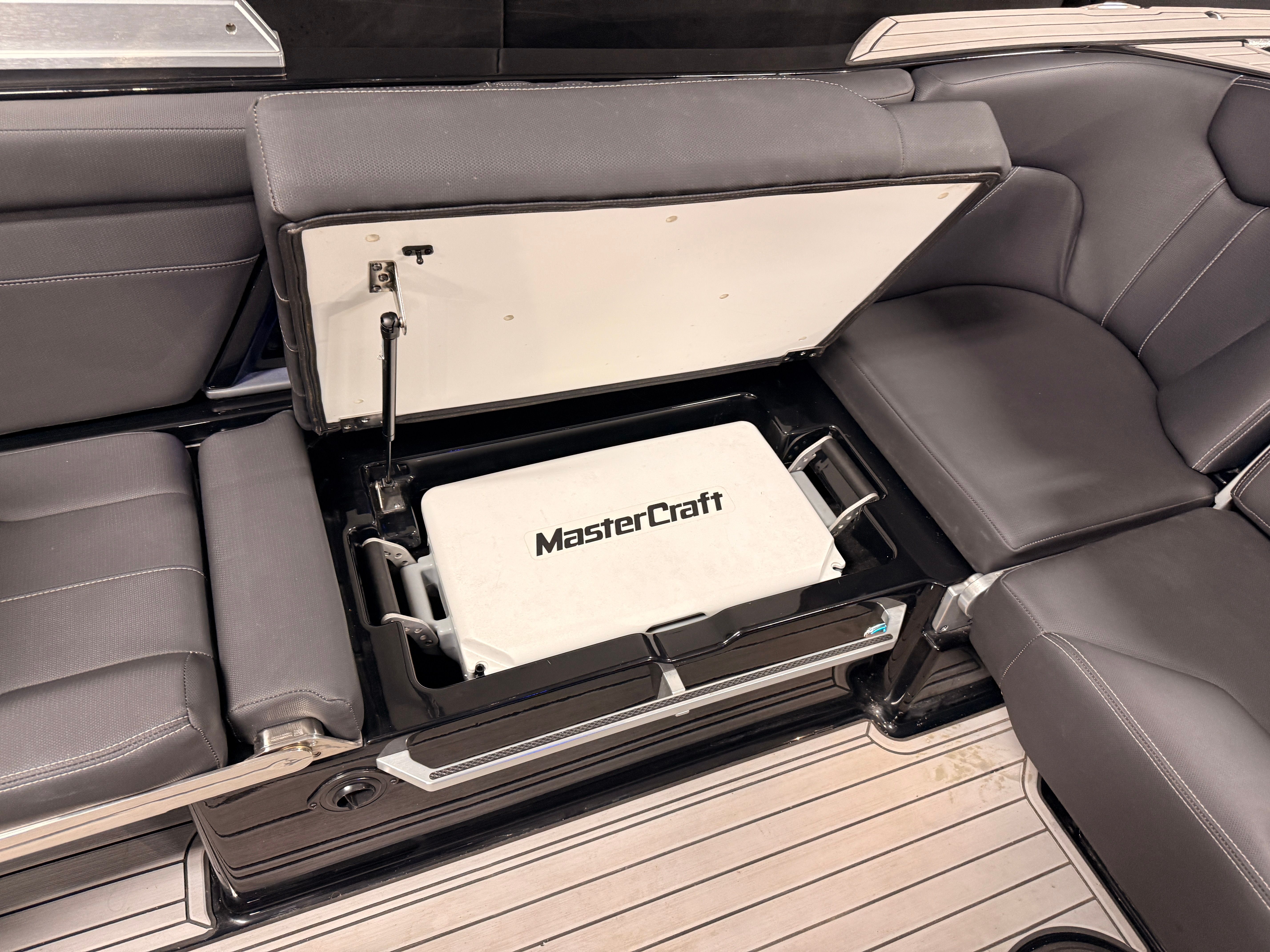 2022 Mastercraft XT24 Image Thumbnail #41