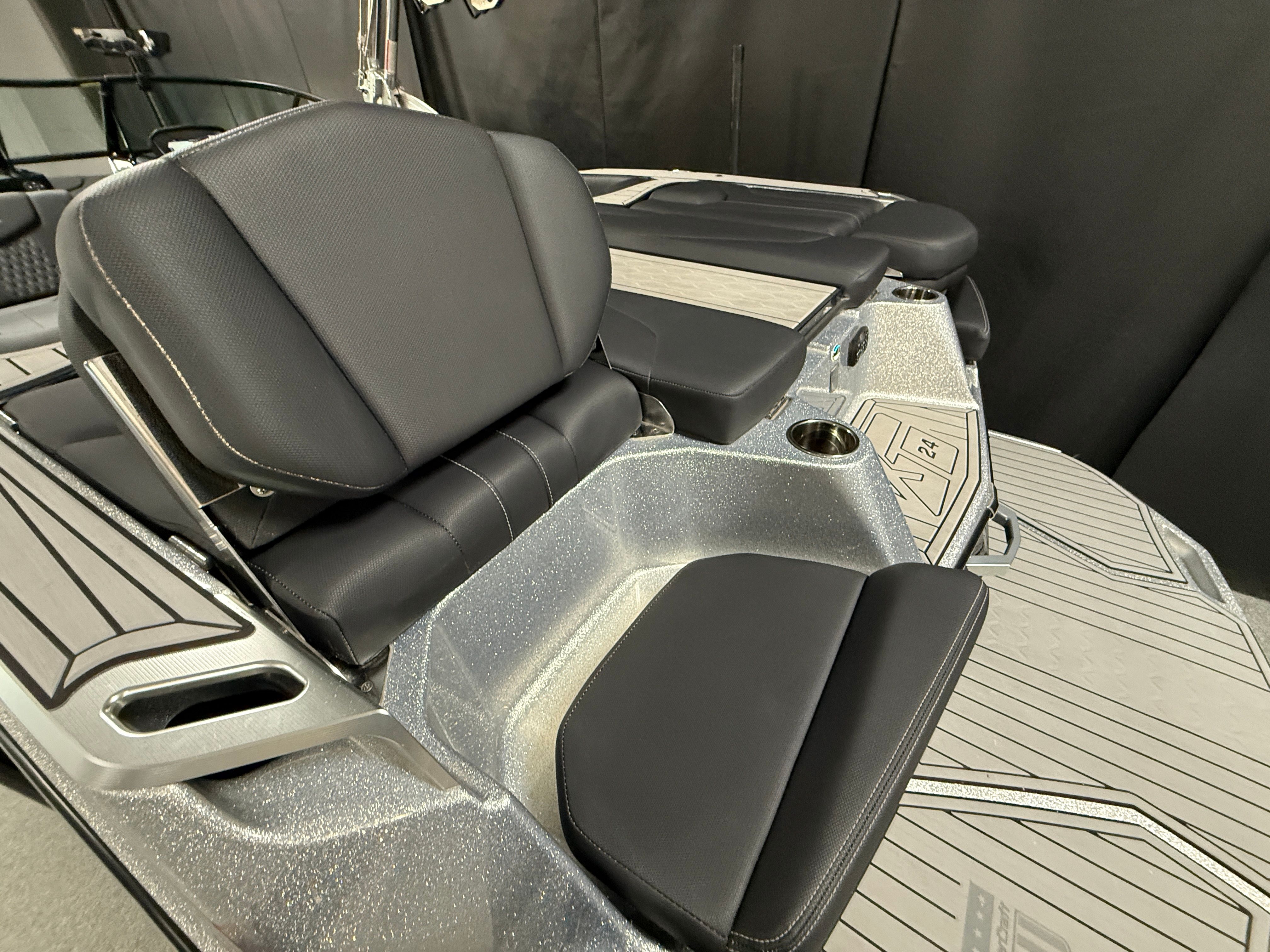 2022 Mastercraft XT24 Image Thumbnail #16
