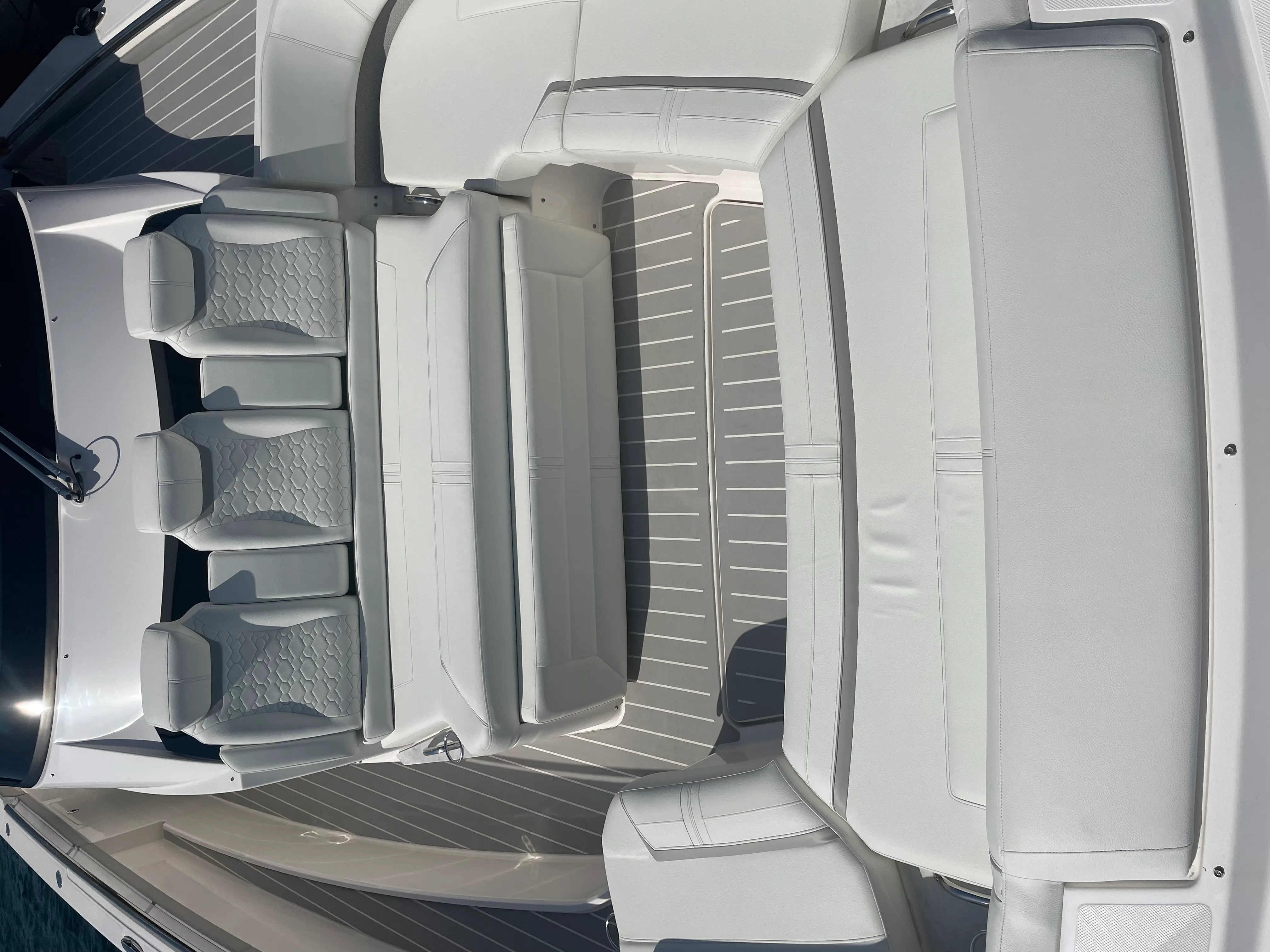 2024 Tiara Yachts 48 LS Image Thumbnail #58