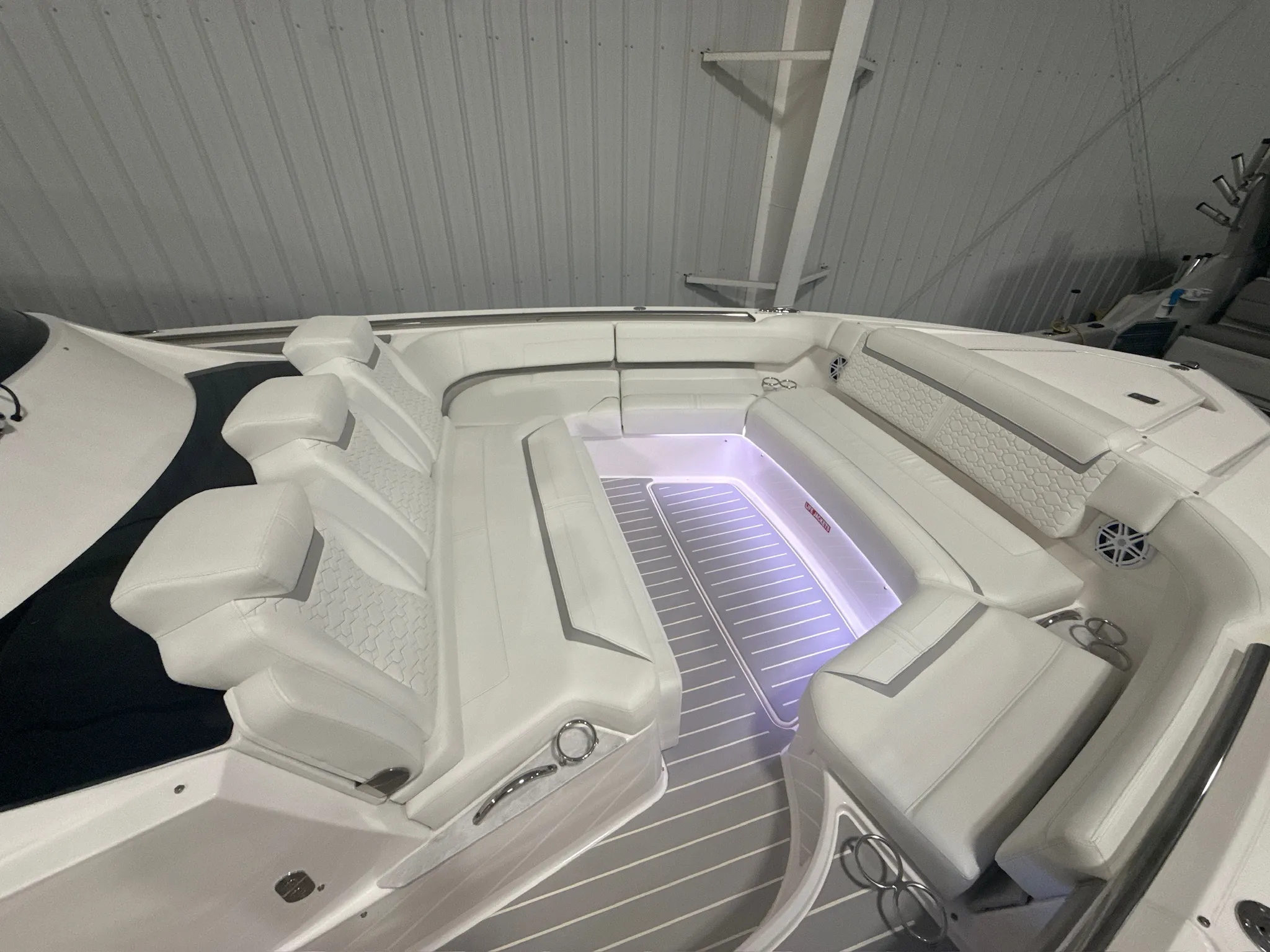 2024 Tiara Yachts 48 LS Image Thumbnail #30