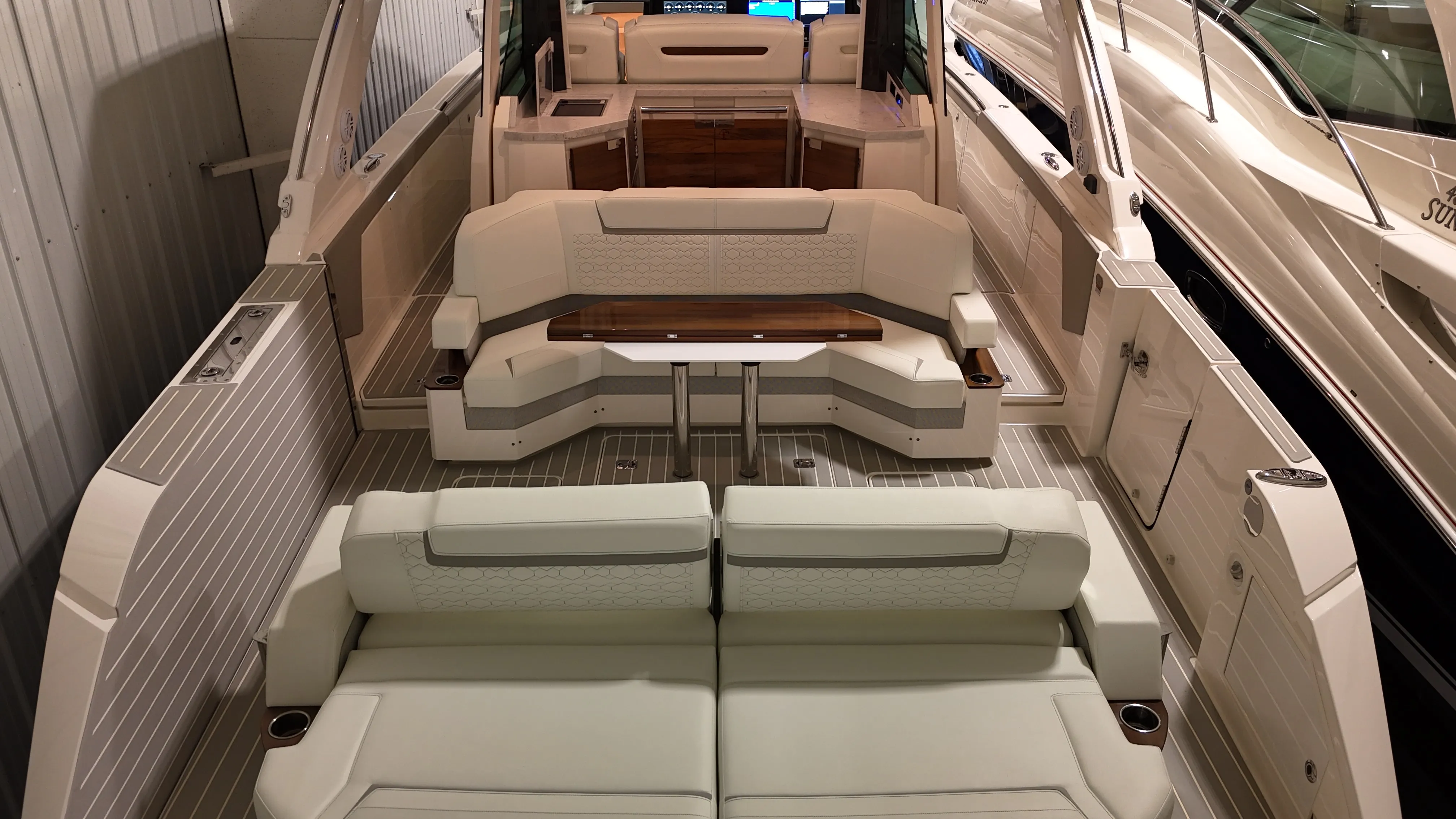 2024 Tiara Yachts 48 LS Image Thumbnail #7