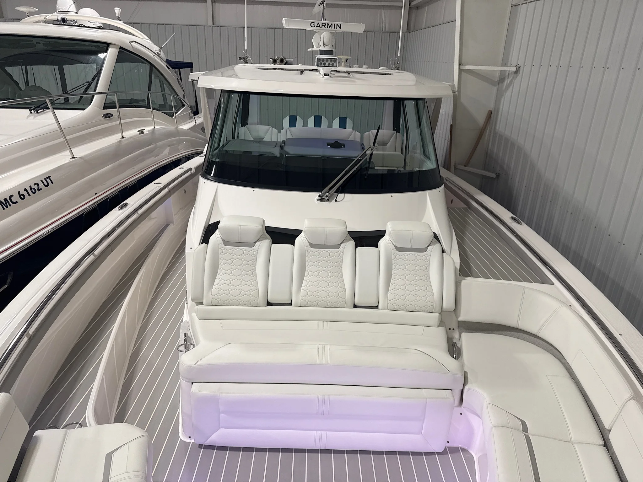 2024 Tiara Yachts 48 LS Image Thumbnail #32